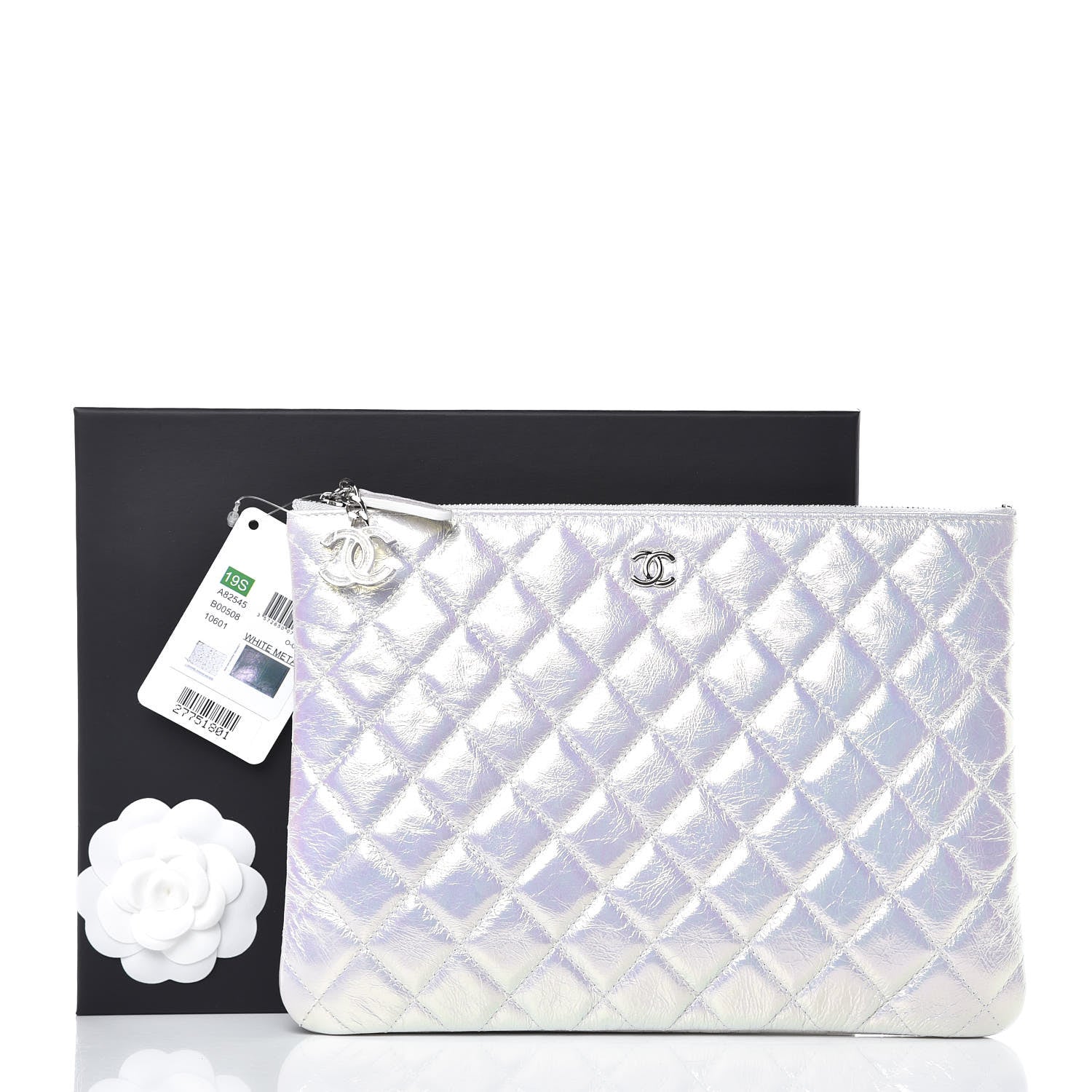 Chanel Iridescent Crumpled Calfskin CC Ripples Medium Cosmetic Case White 9 of 9