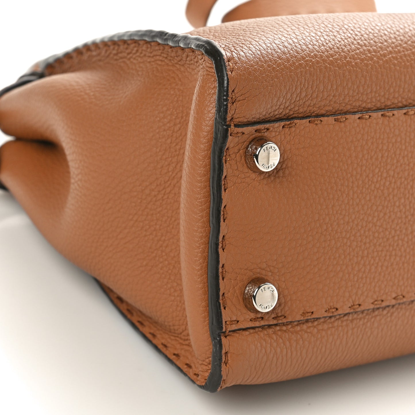 Cuoio Romano Selleria Bi-Color Medium Peekaboo Iconic Satchel Mou Deserto