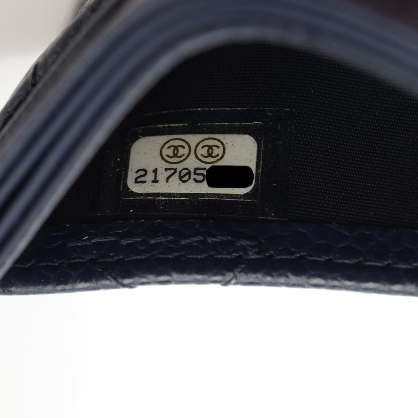 Caviar Quilted Card Holder Navy Blue