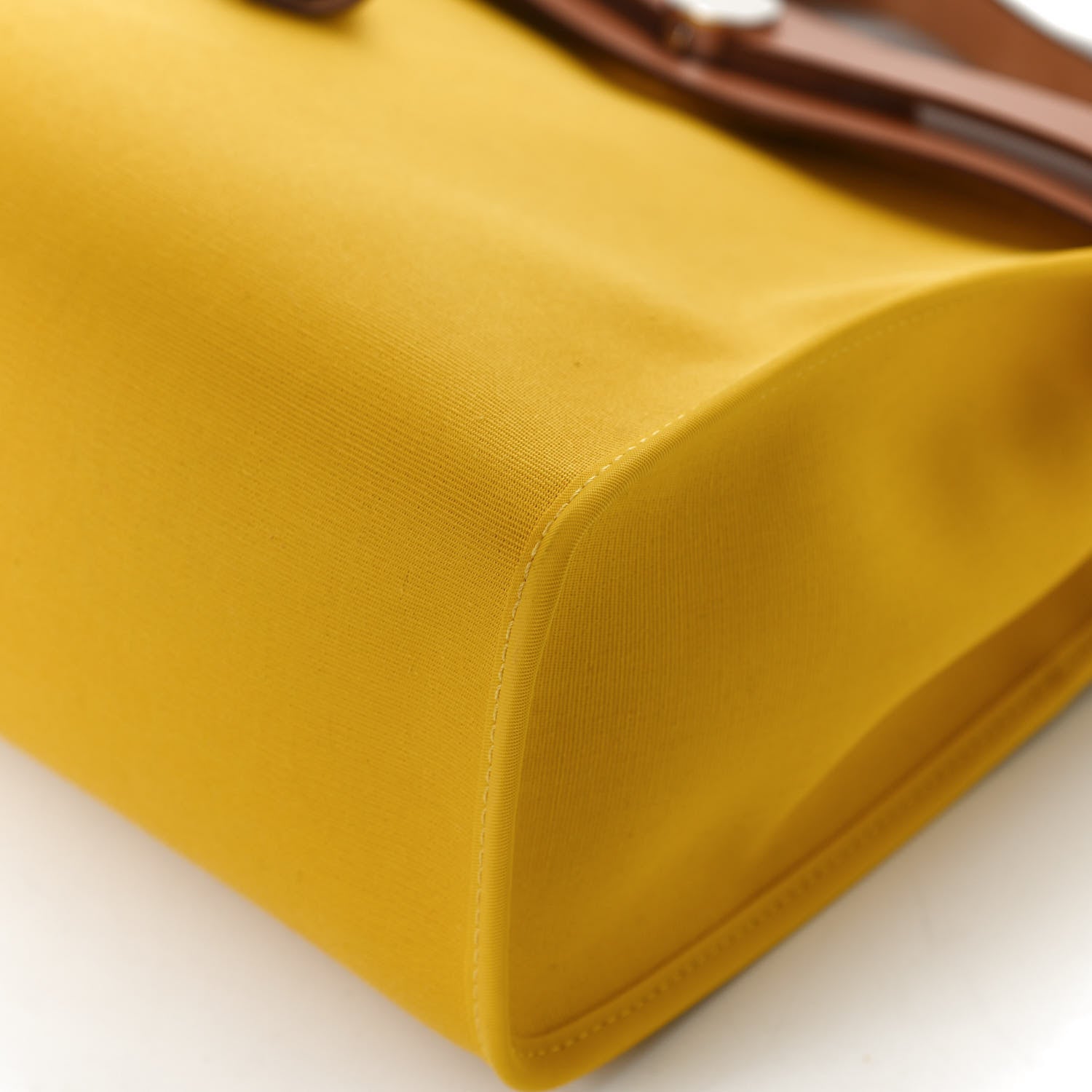 Hermes Vache Hunter Toile Officier Herbag Zip PM 31 PM Natural Jaune De Naples 11 of 12