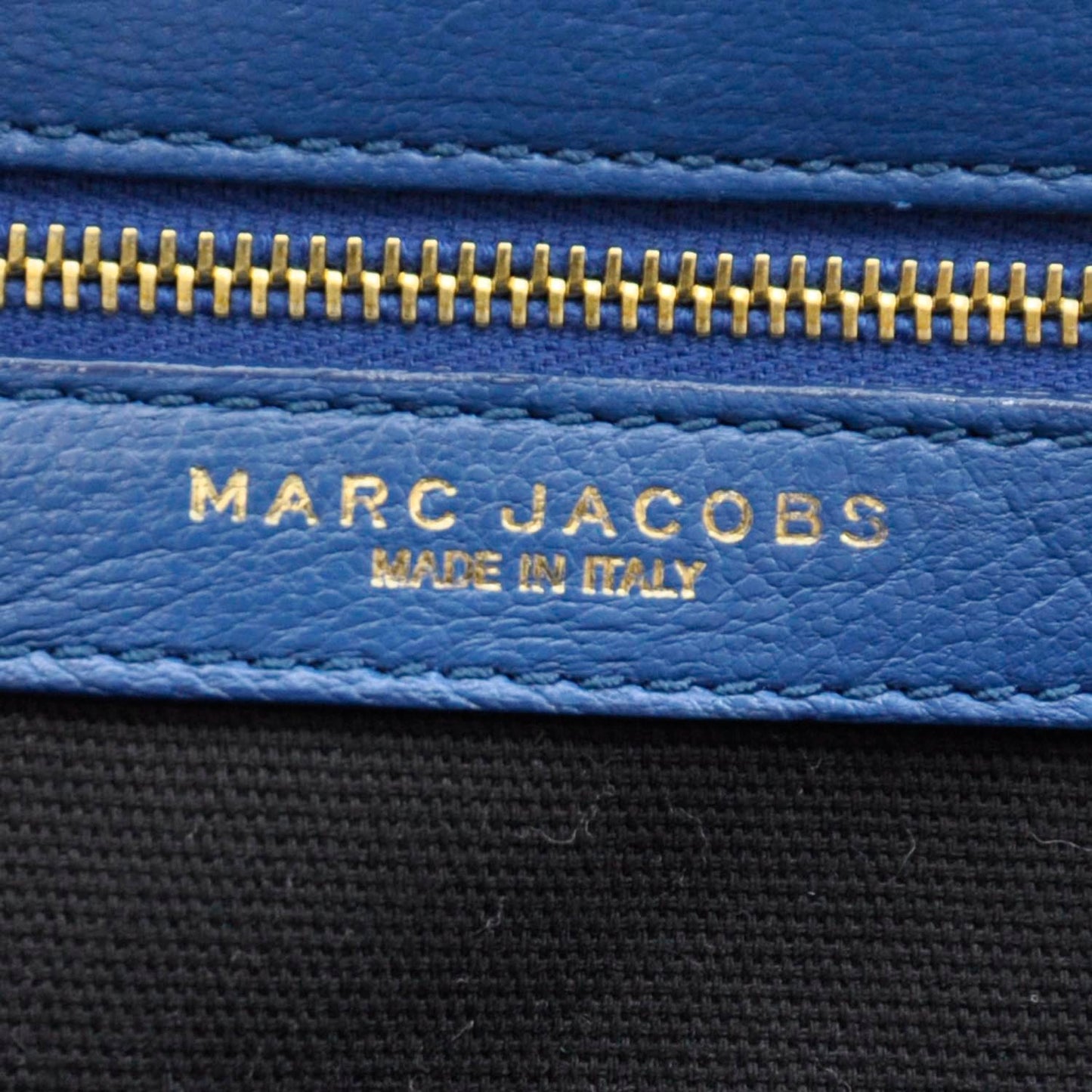 Quilted Leather Stam Marine