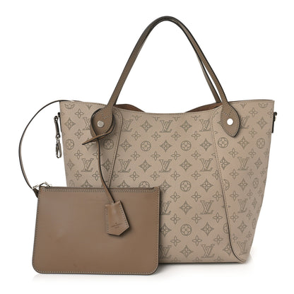 Louis Vuitton Mahina Hina MM Galet 1 of 9