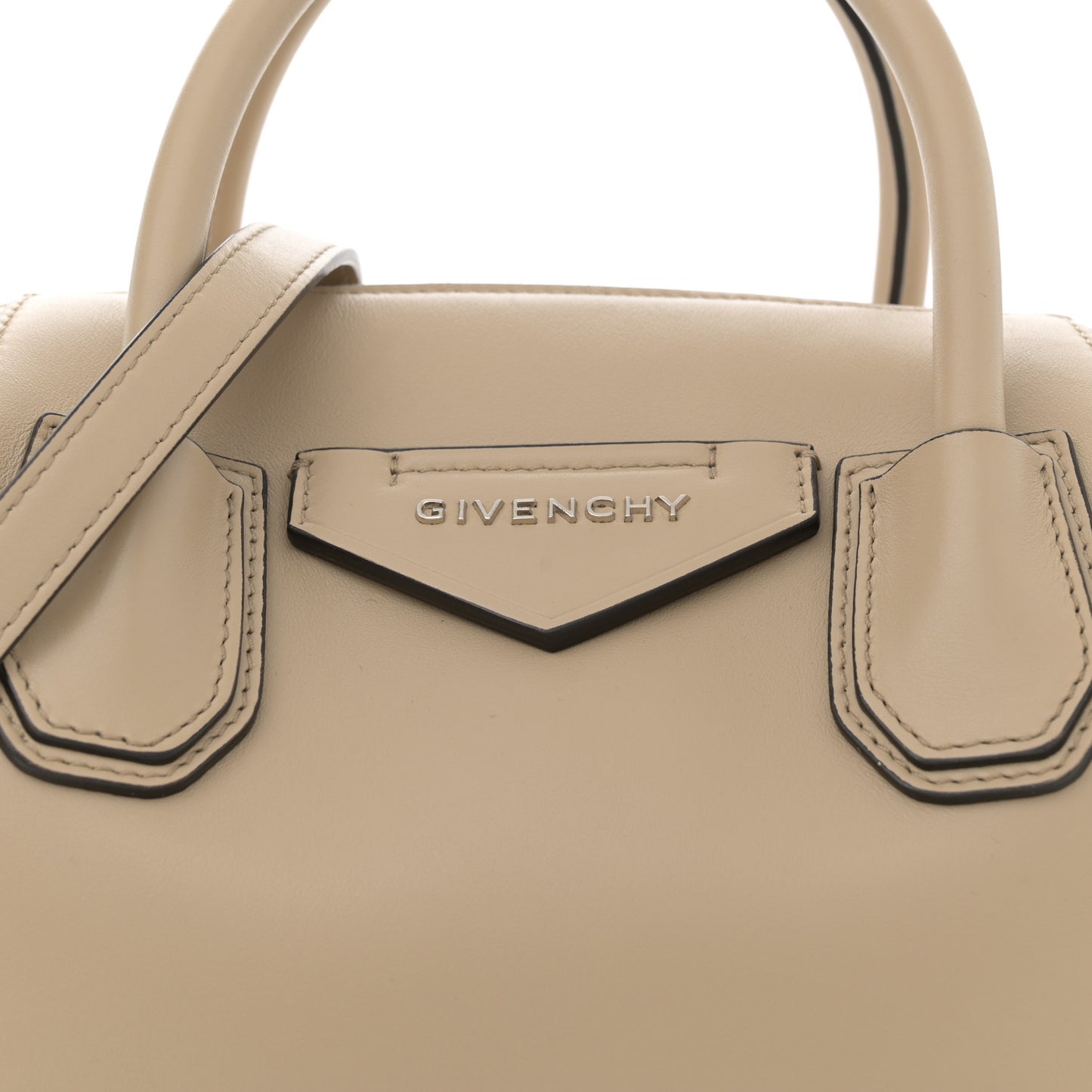 Smooth Calfskin Small Soft Antigona Beige Cappuccino