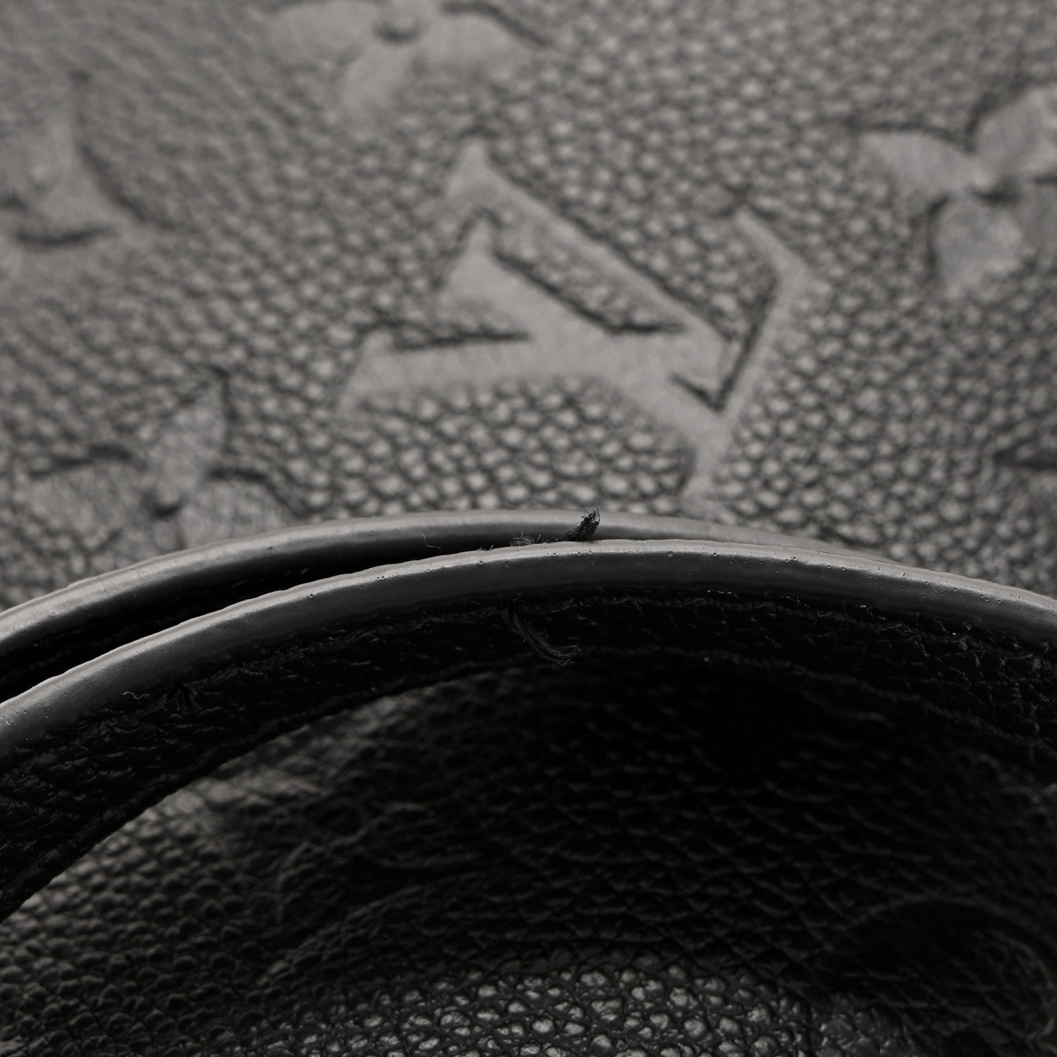 Louis Vuitton Empreinte Monogram Liv Pochette Black 11 of 11