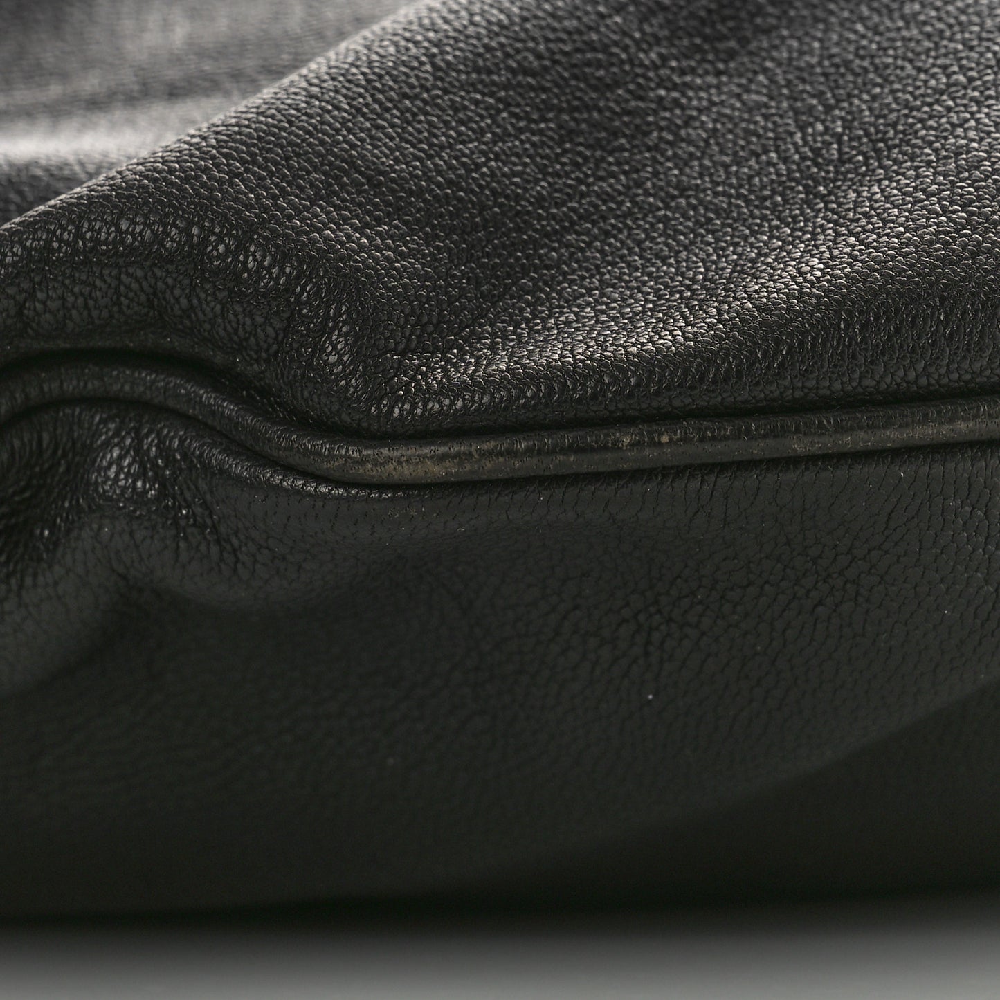 Calfskin Wave Hobo Black