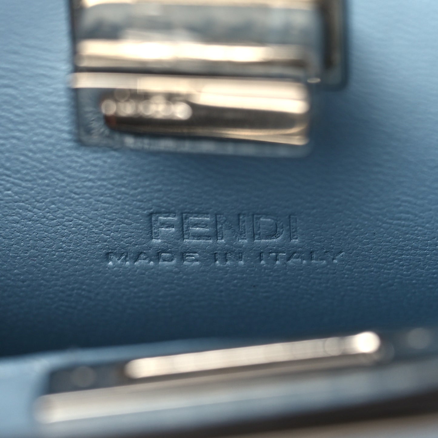 Shiny Nappa Nano Peekaboo Maxi Handle Satchel Azzurro Baby