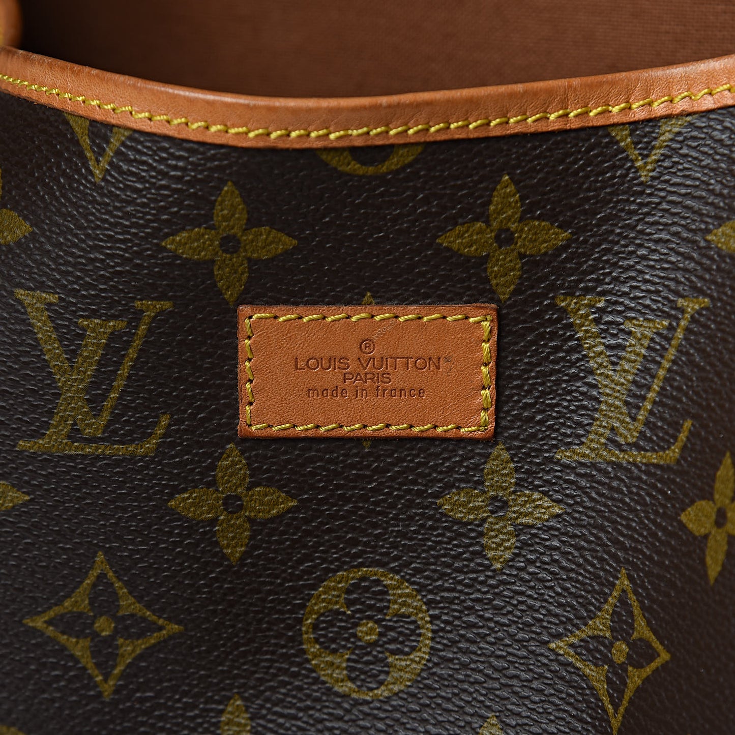 Monogram Saumur 35