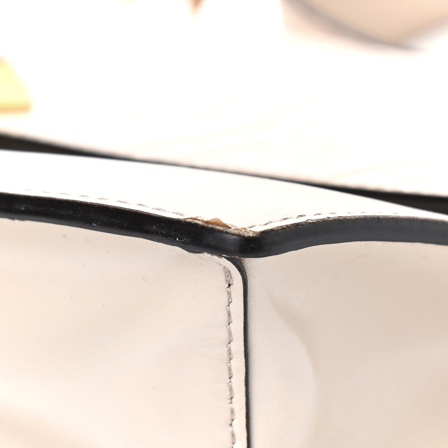 Vitello Liberty FF 1974 Embossed Kan I Shoulder Bag Camelia