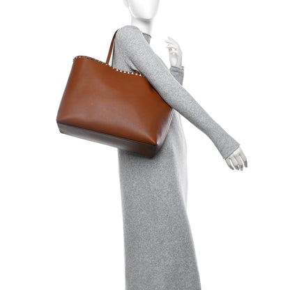 Valentino Garavani Grained Calfskin Rockstud Shoulder Tote Selleria 2 of 10