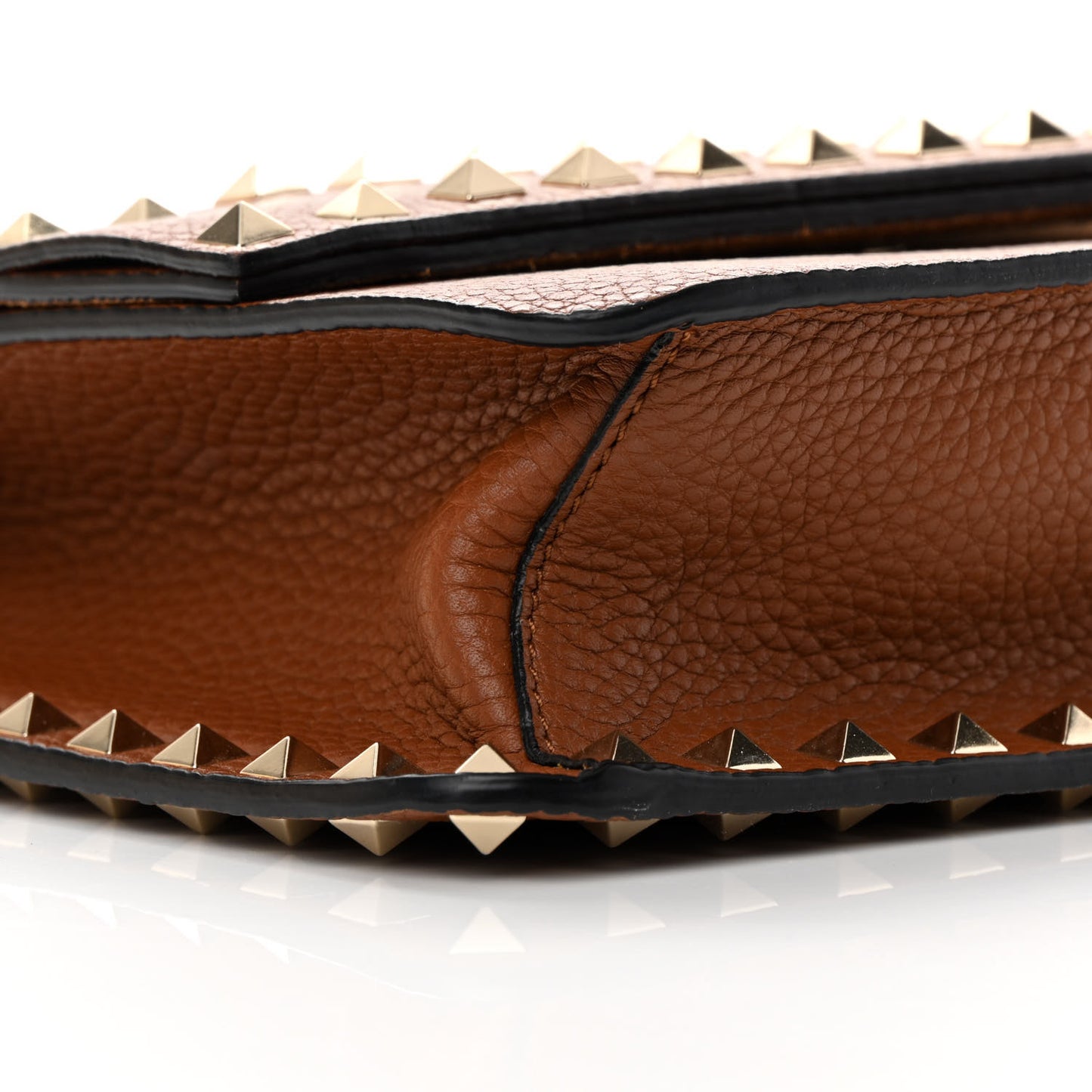 Pebbled Calfskin Rockstud Side Slip Crossbody Tan