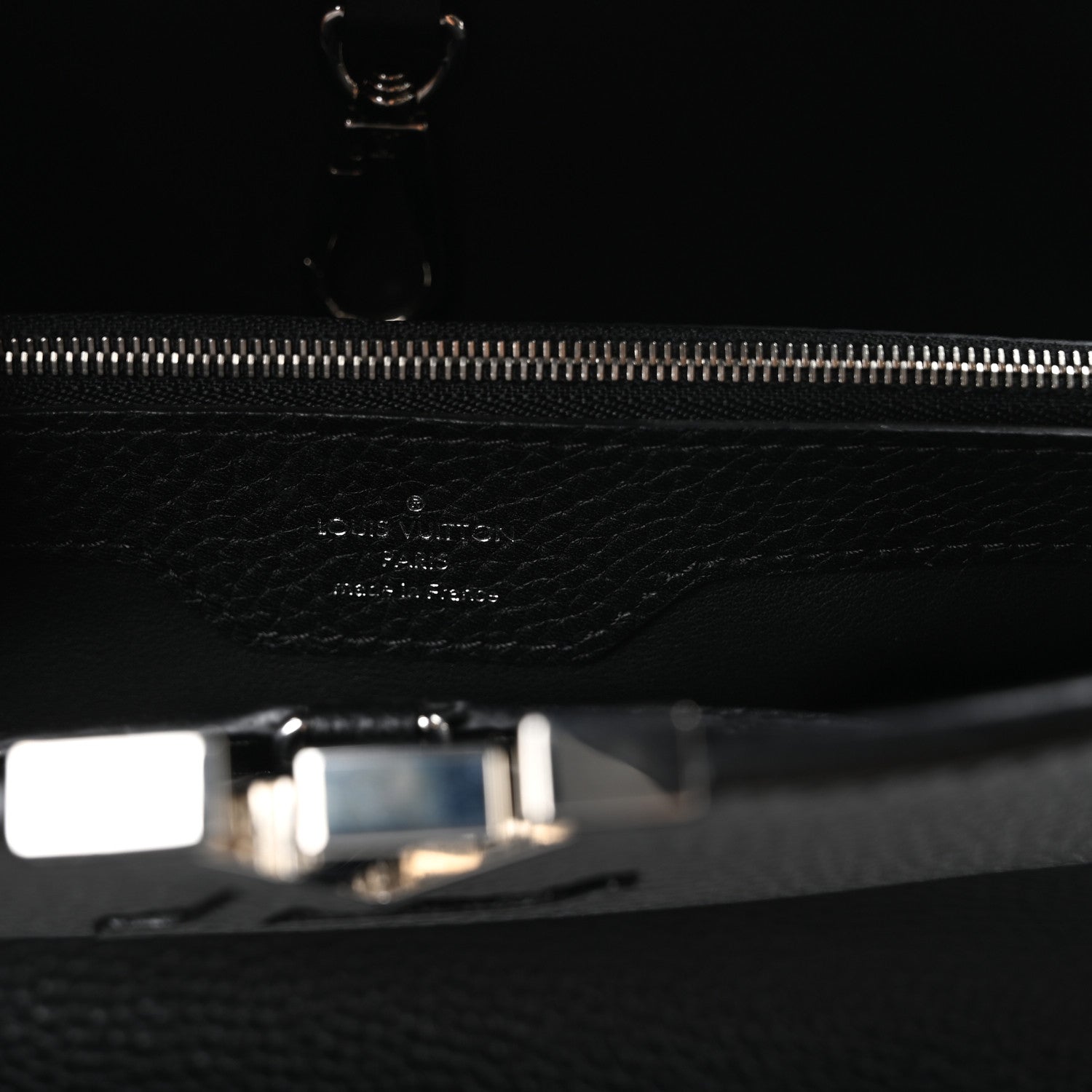 Louis Vuitton Taurillon Snakeskin Capucines MM Black 6 of 9