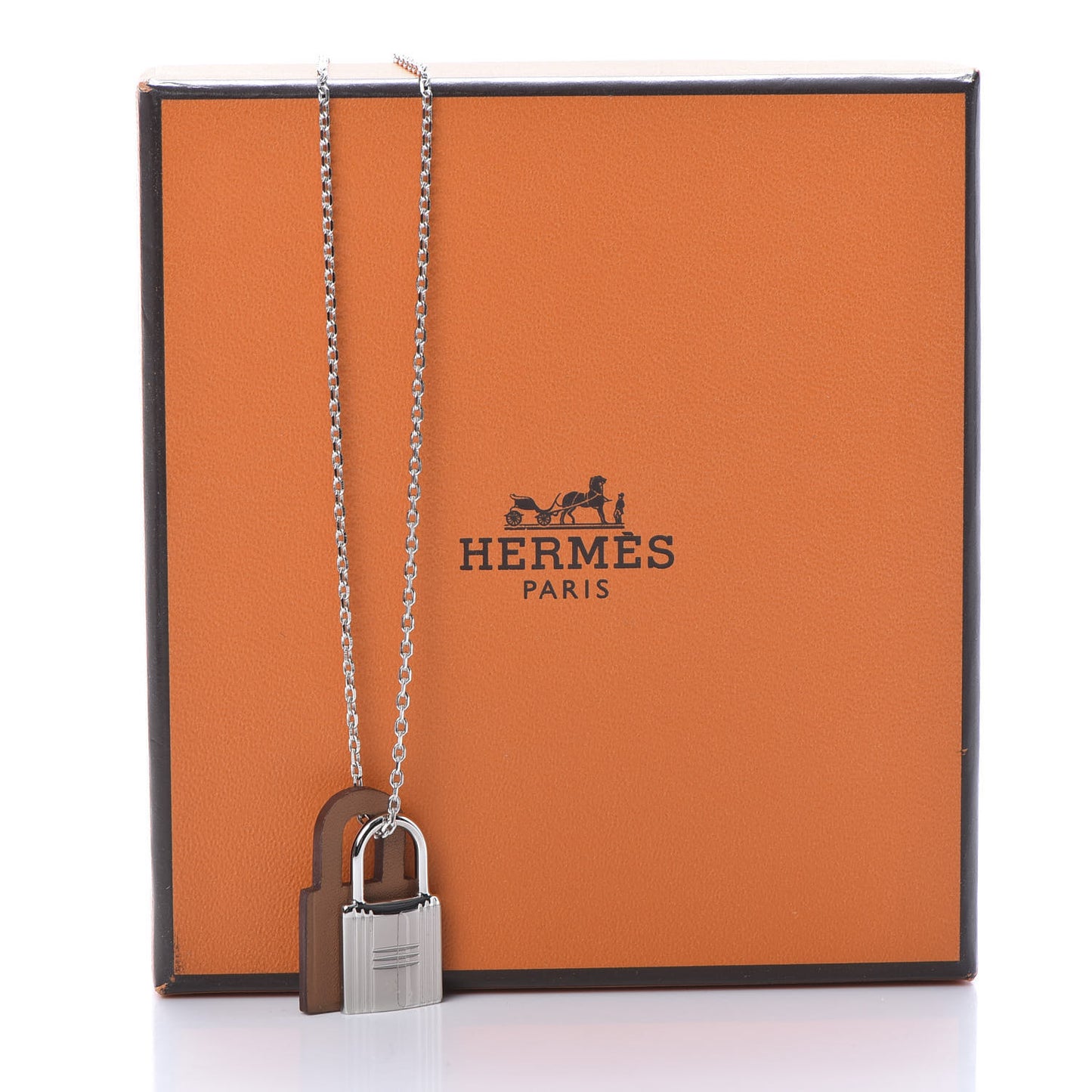Swift O'Kelly Pendant Necklace Gold