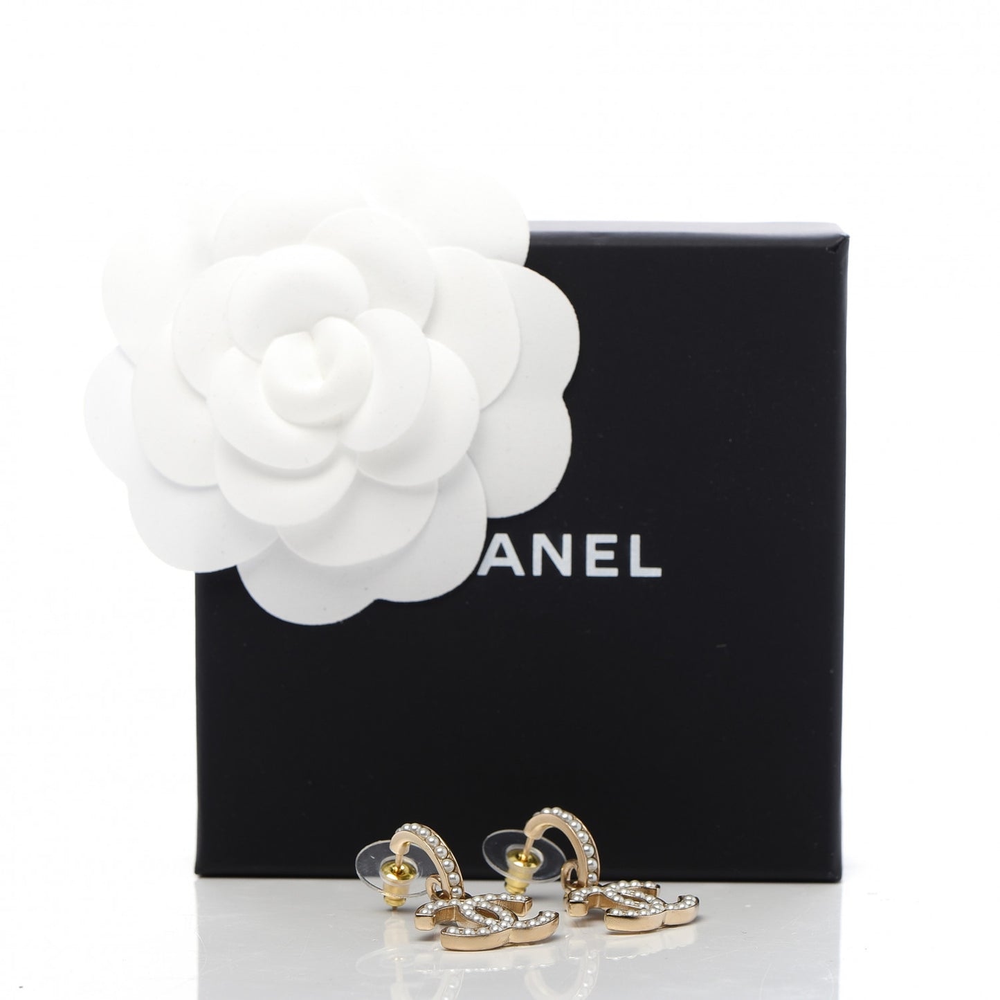 Pearl CC Hoop Drop Earring Gold