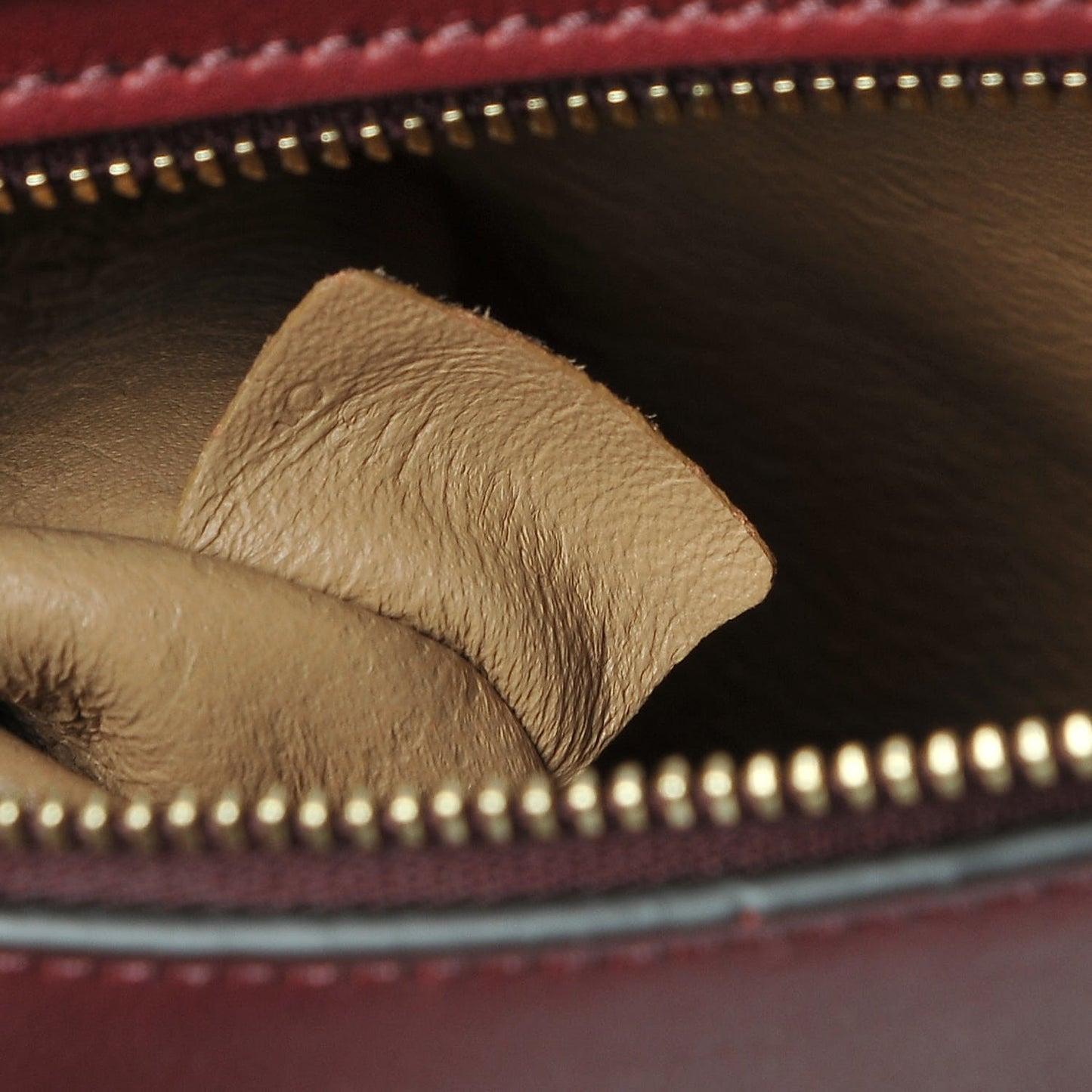 Drummed Calfskin Suede Medium Trapeze Burgundy
