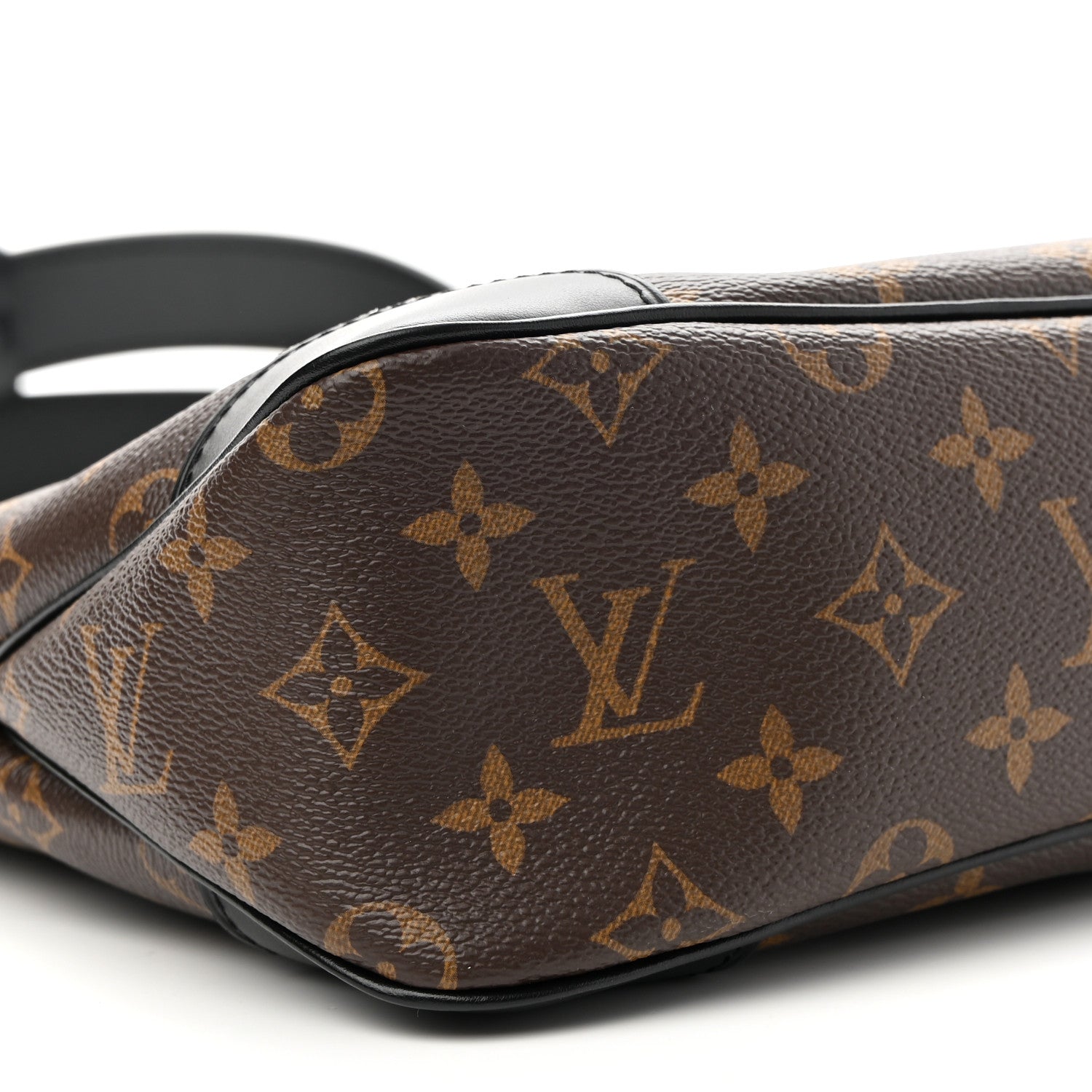 Louis Vuitton Monogram Odeon MM Black 7 of 8