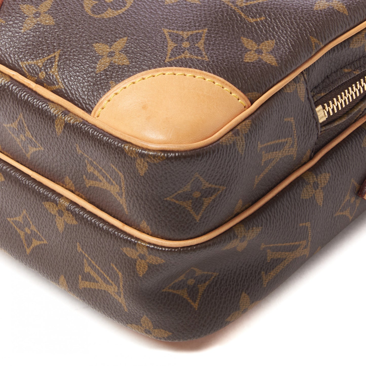 Monogram Amazone