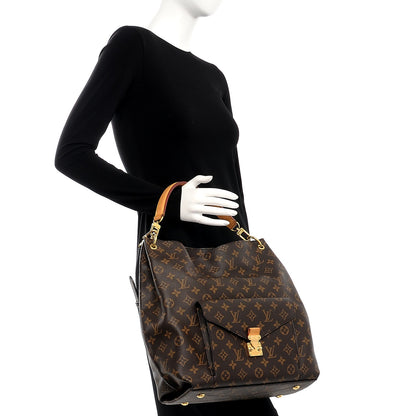 Louis Vuitton Monogram Metis 3 of 10