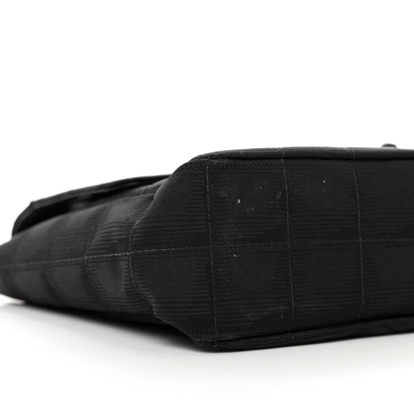 Nylon Medium Travel Flap Black