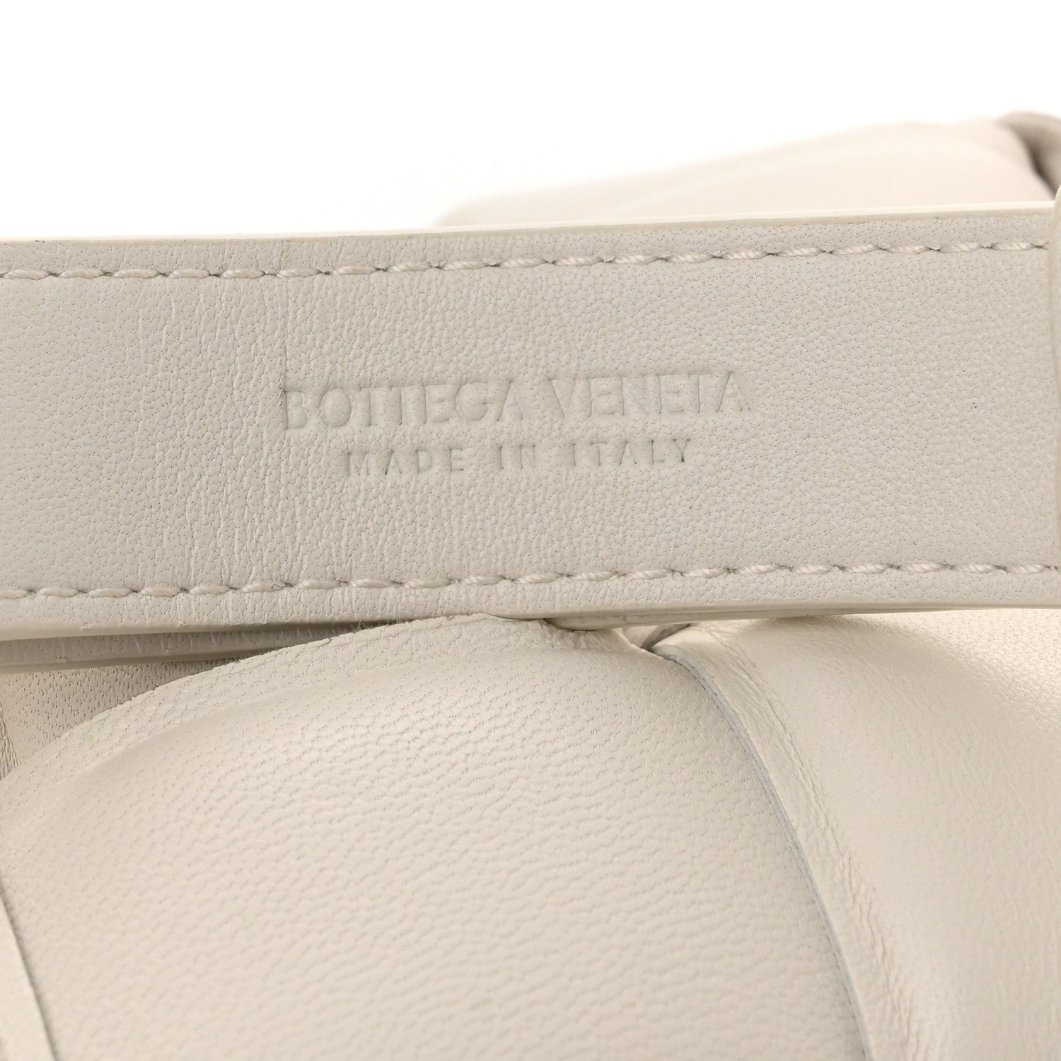 Bottega Veneta Nappa Maxi Intrecciato Padded The Belt Cassette Bag Chalk 7 of 12