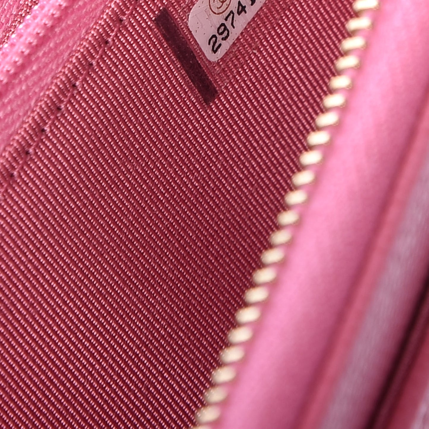Caviar Quilted Medium Zip Around Wallet Pink