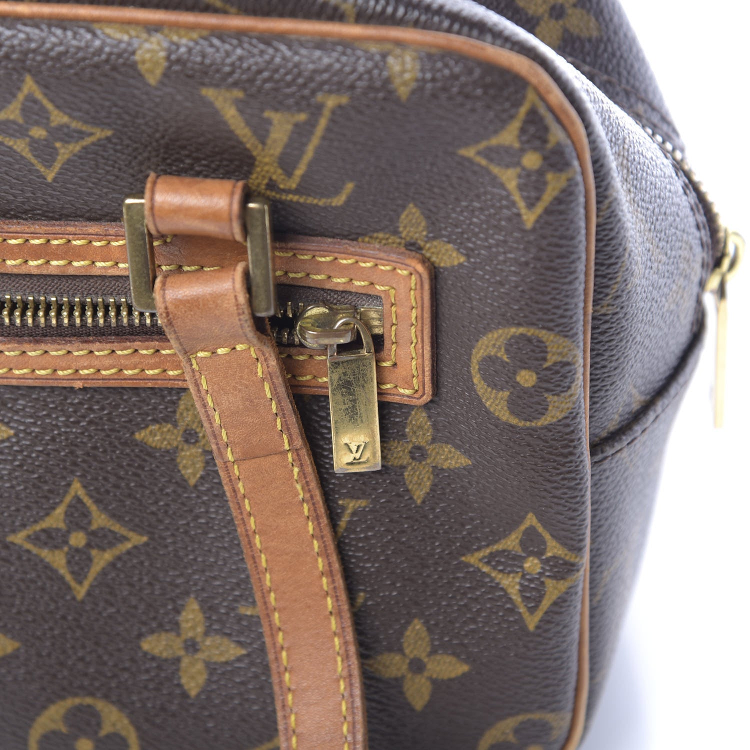 Louis Vuitton Monogram Cite MM 16 of 17