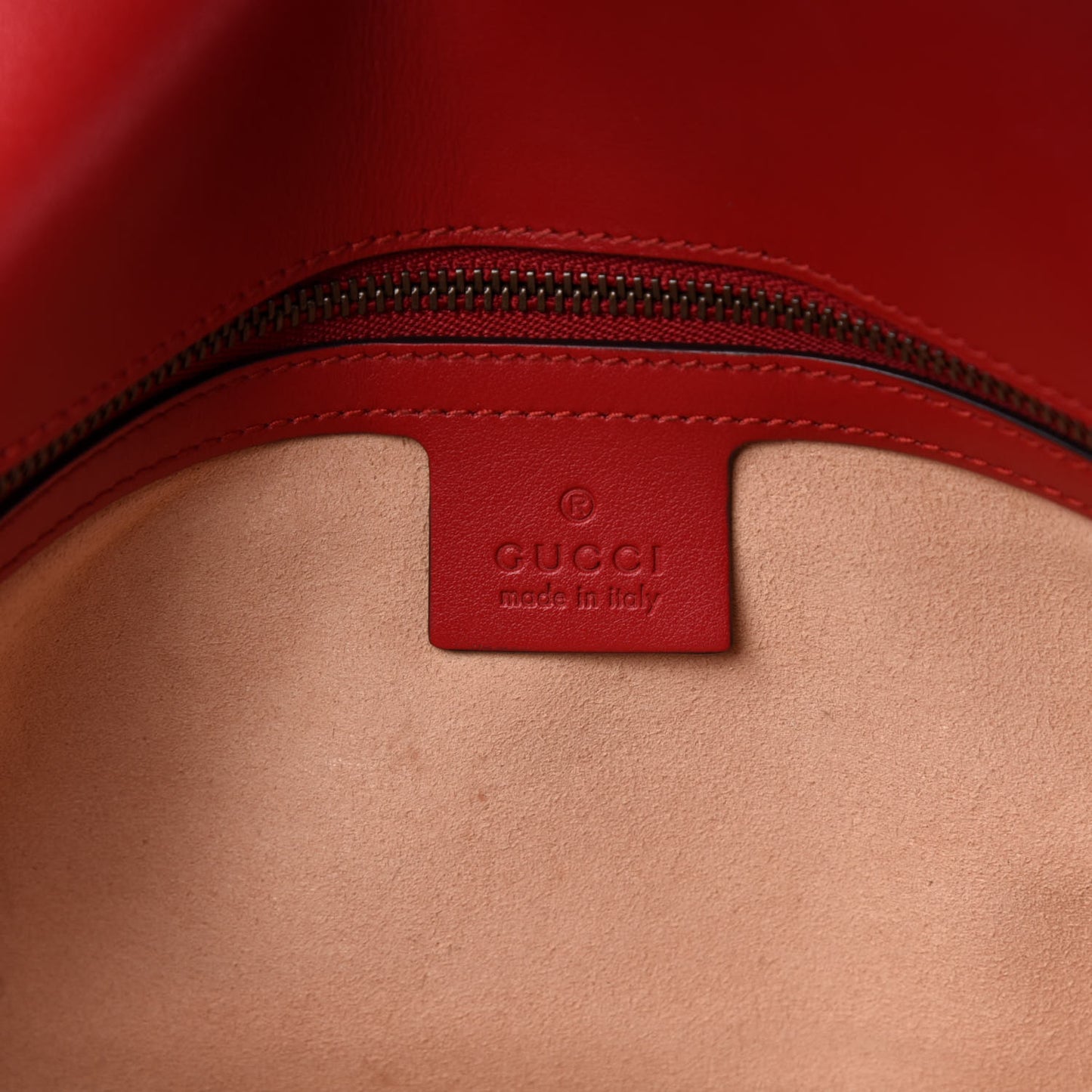 Calfskin Matelasse Small GG Marmont Shoulder Bag Hibiscus Red
