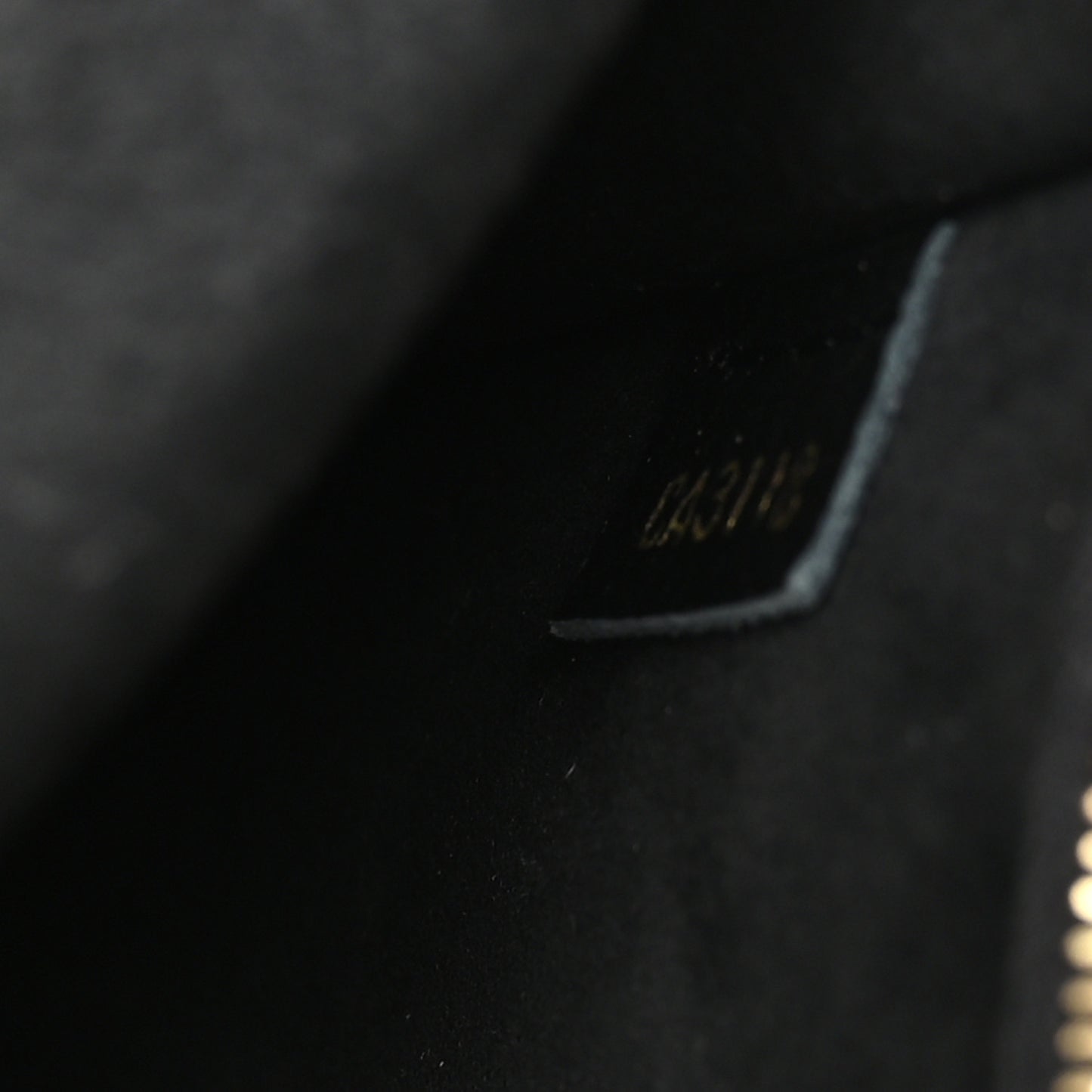Monogram Victoire Black