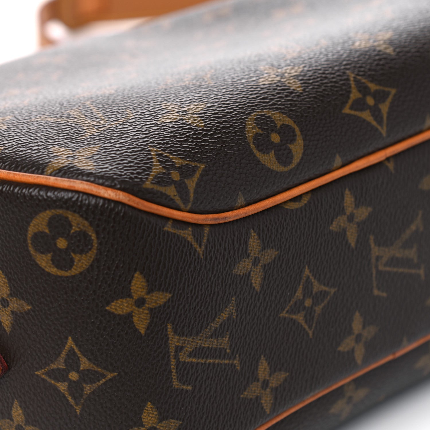 Louis Vuitton Monogram Blois 7 of 15