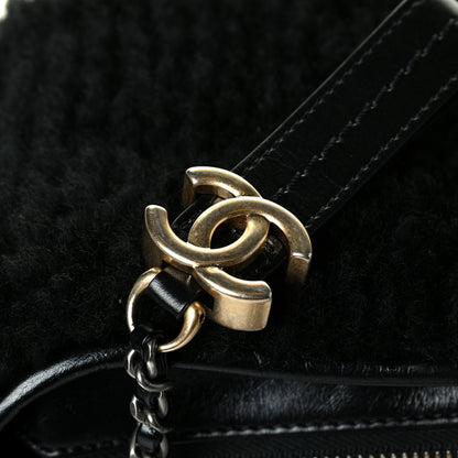 Chanel Shearling Small Gabrielle Hobo Black 7 of 7
