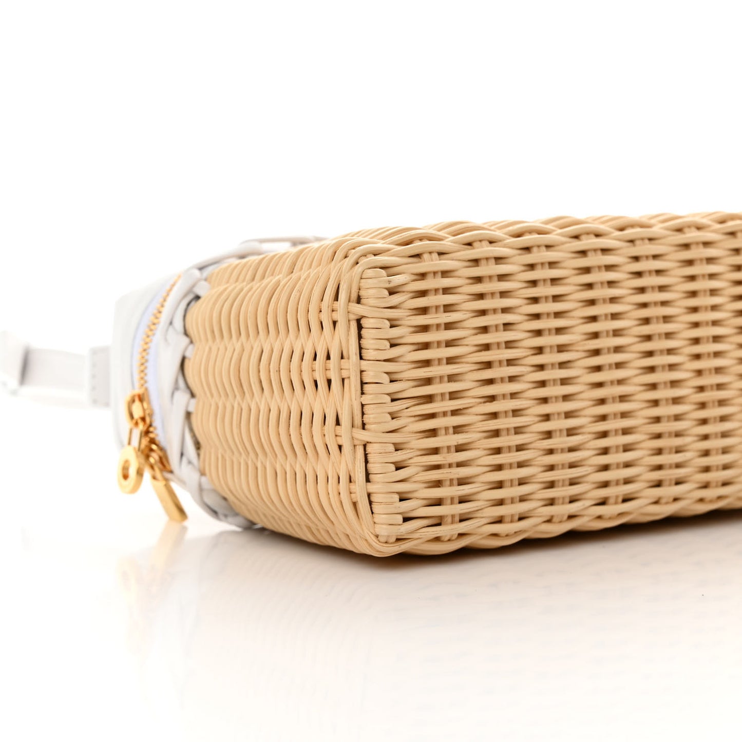 Wicker Calfskin L19 Extra Pocket Pouch White