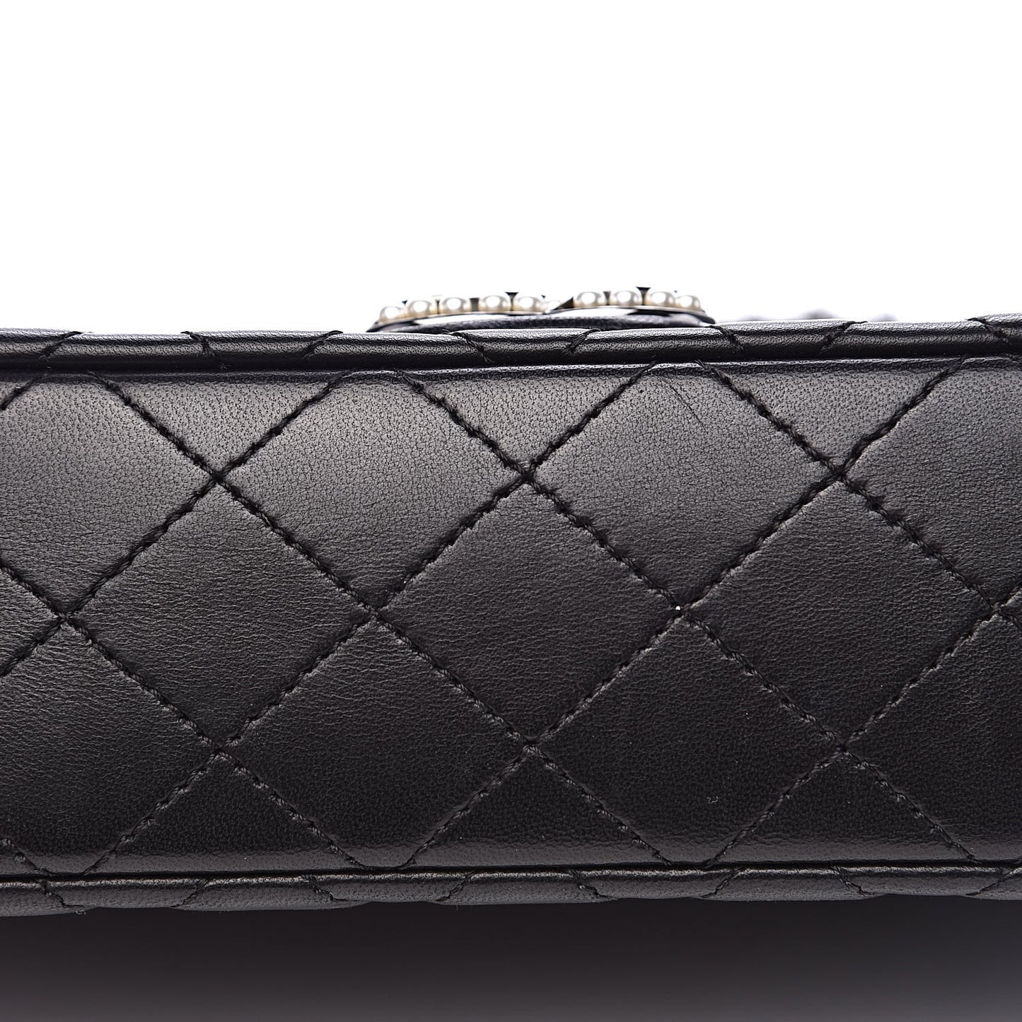 Lambskin Quilted Medium Westminster Pearl Flap Black