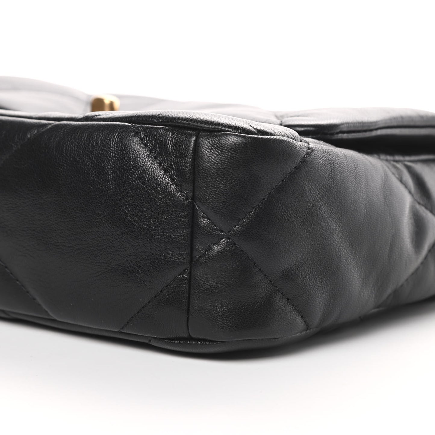 Goatskin Quilted Medium 19 Flap Black