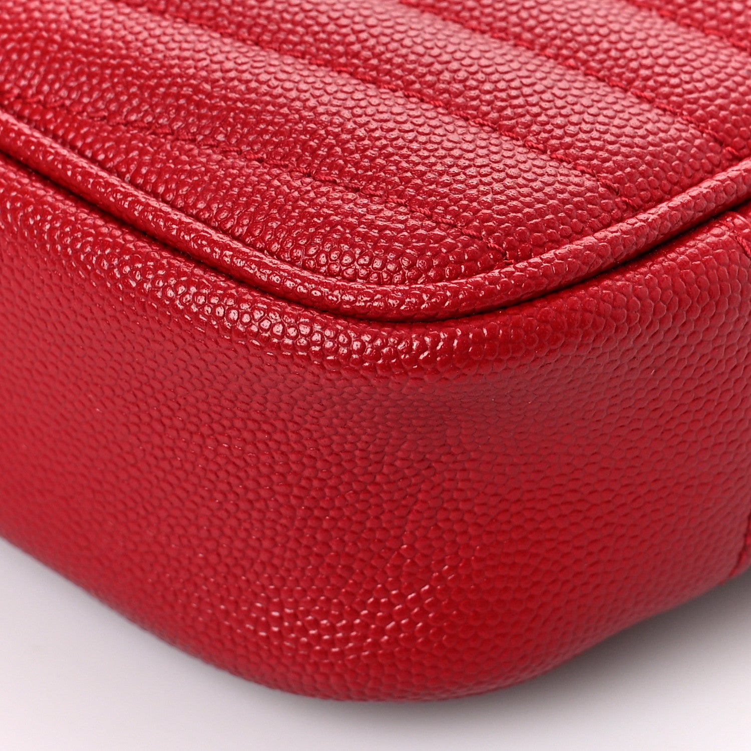 Saint Laurent Grain De Poudre Matelasse Monogram Mini Lou Camera Bag Eros Red 8 of 9