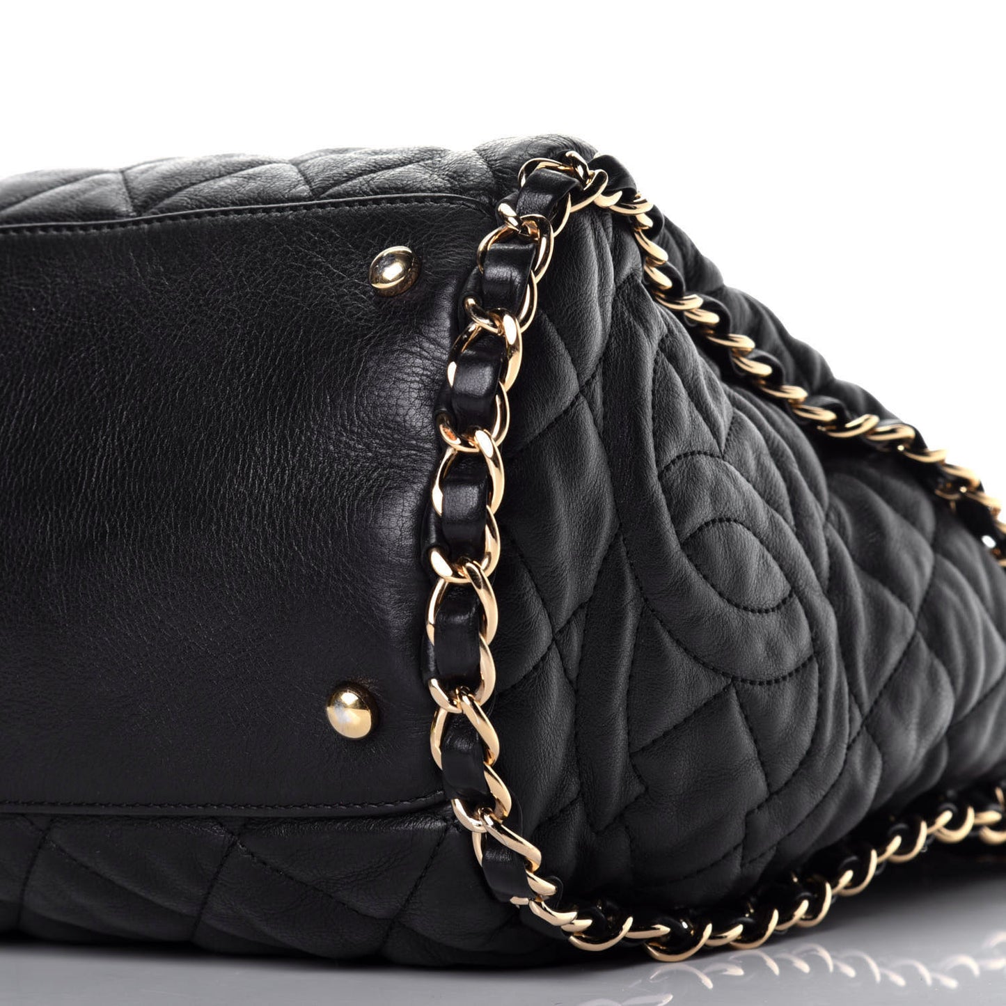 Calfskin Quilted Large Chain Me Hobo Black