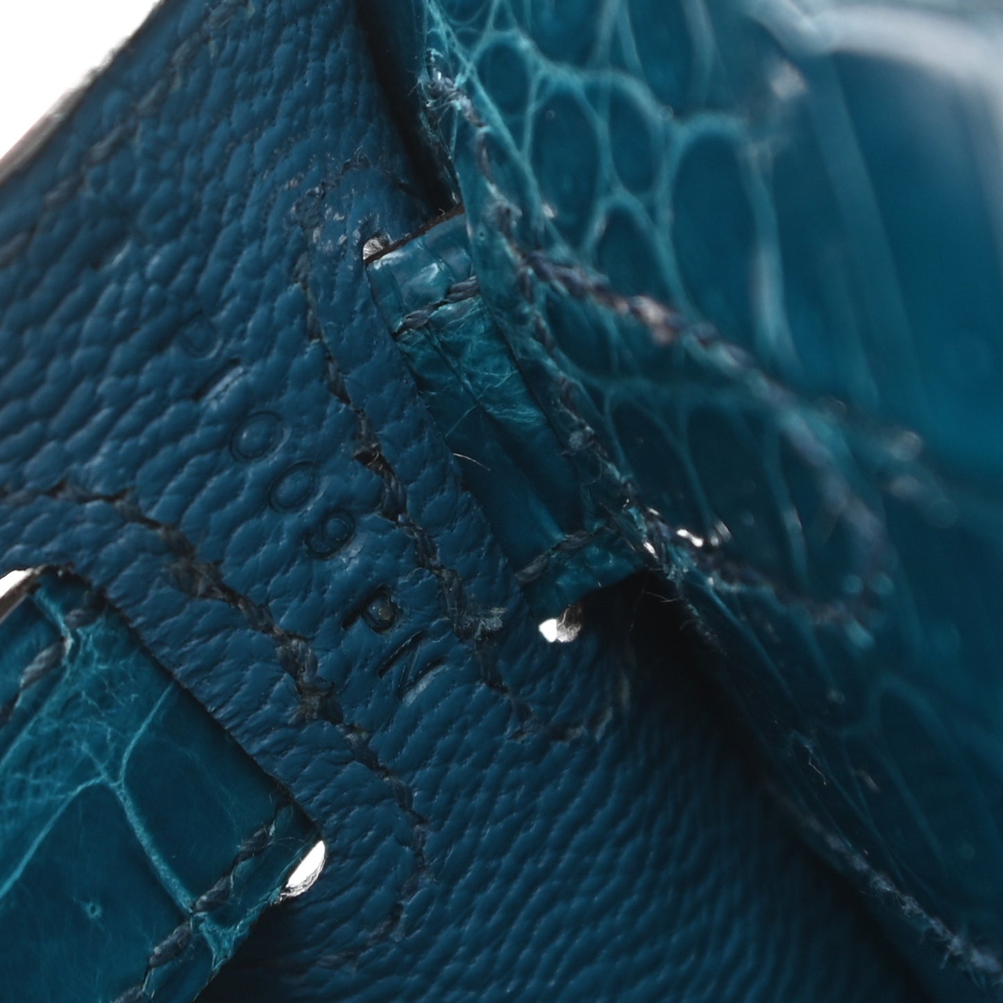 Shiny Porosus Crocodile Kelly Cut Pochette Bleu Izmir