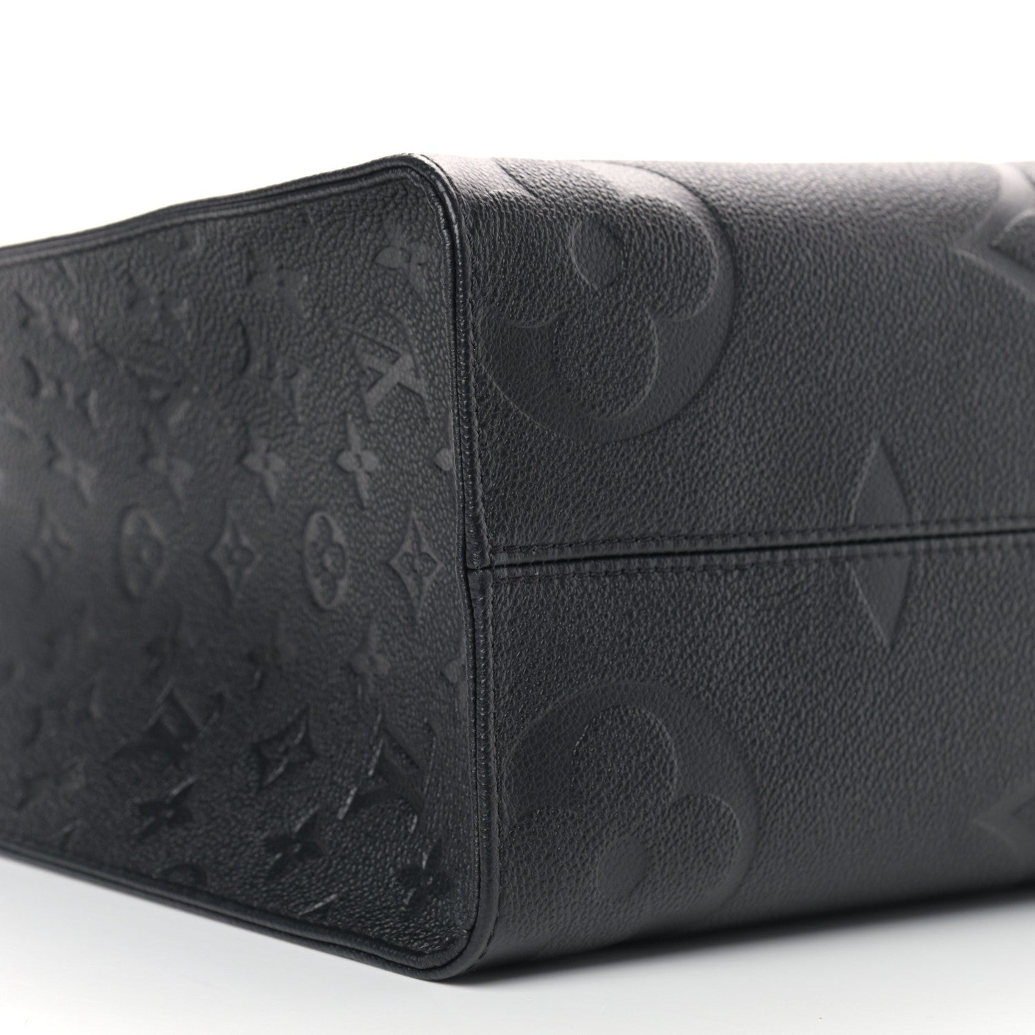 Louis Vuitton Empreinte Monogram Giant Onthego MM Black 6 of 7
