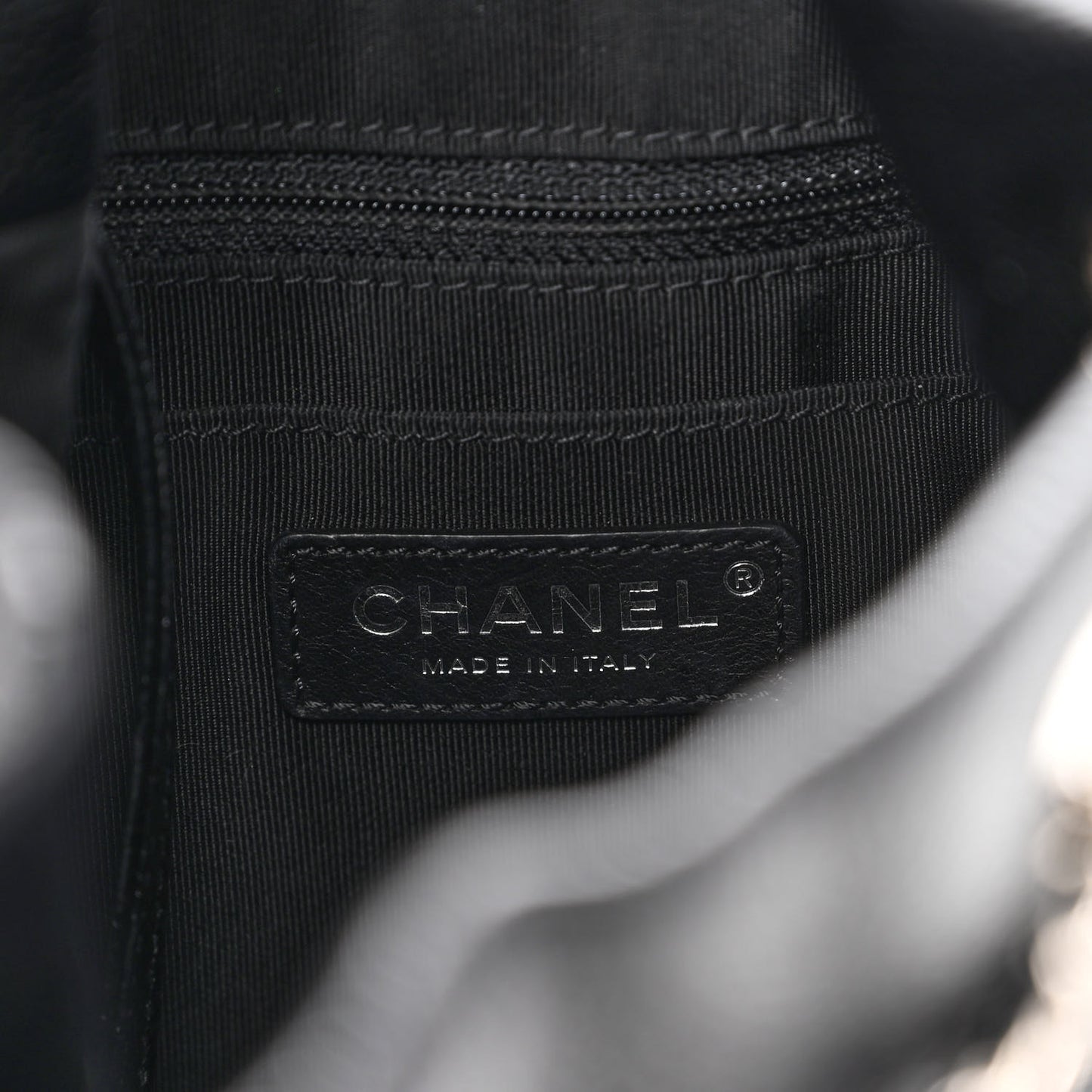Caviar Flat Quilted CC Chain Bucket Drawstring Bag Black