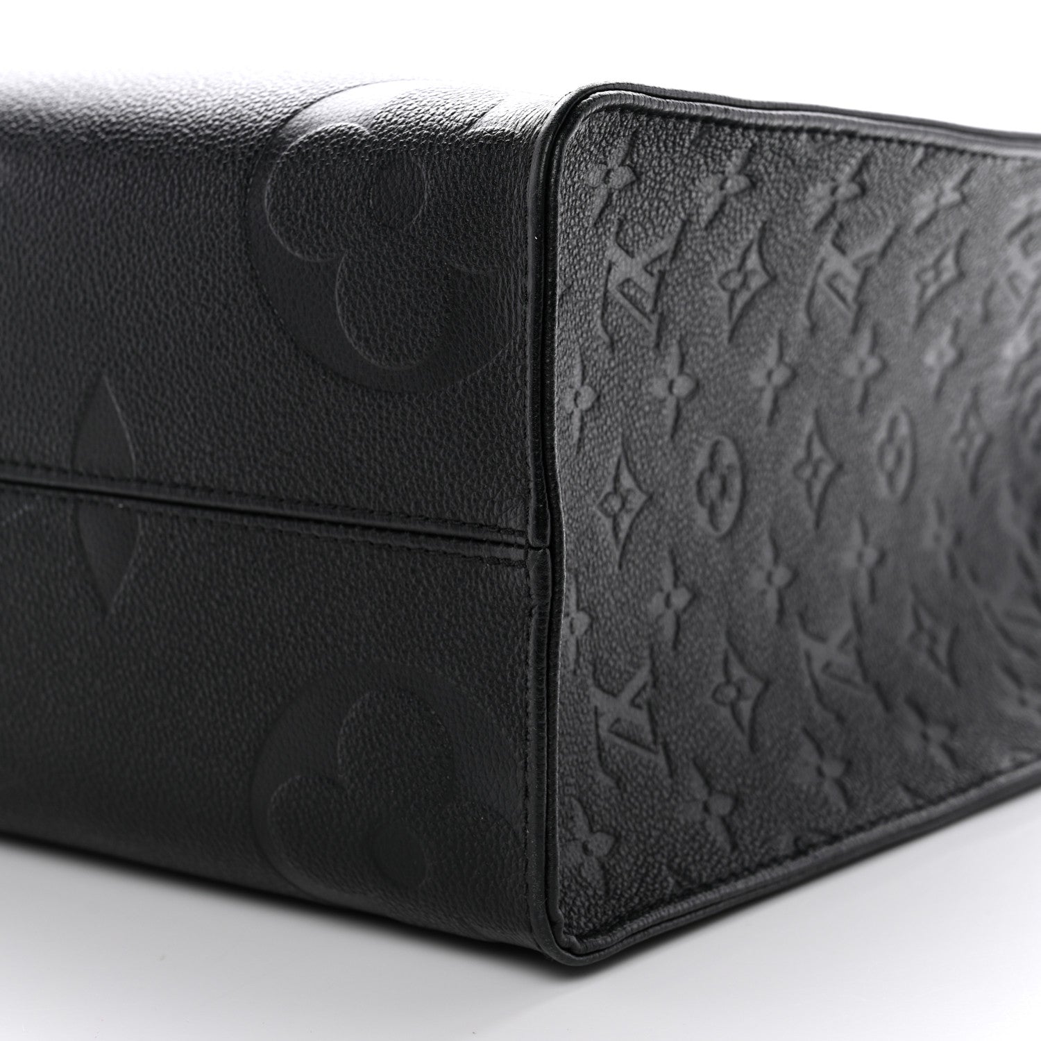 Louis Vuitton Empreinte Monogram Giant Onthego MM Black 9 of 10