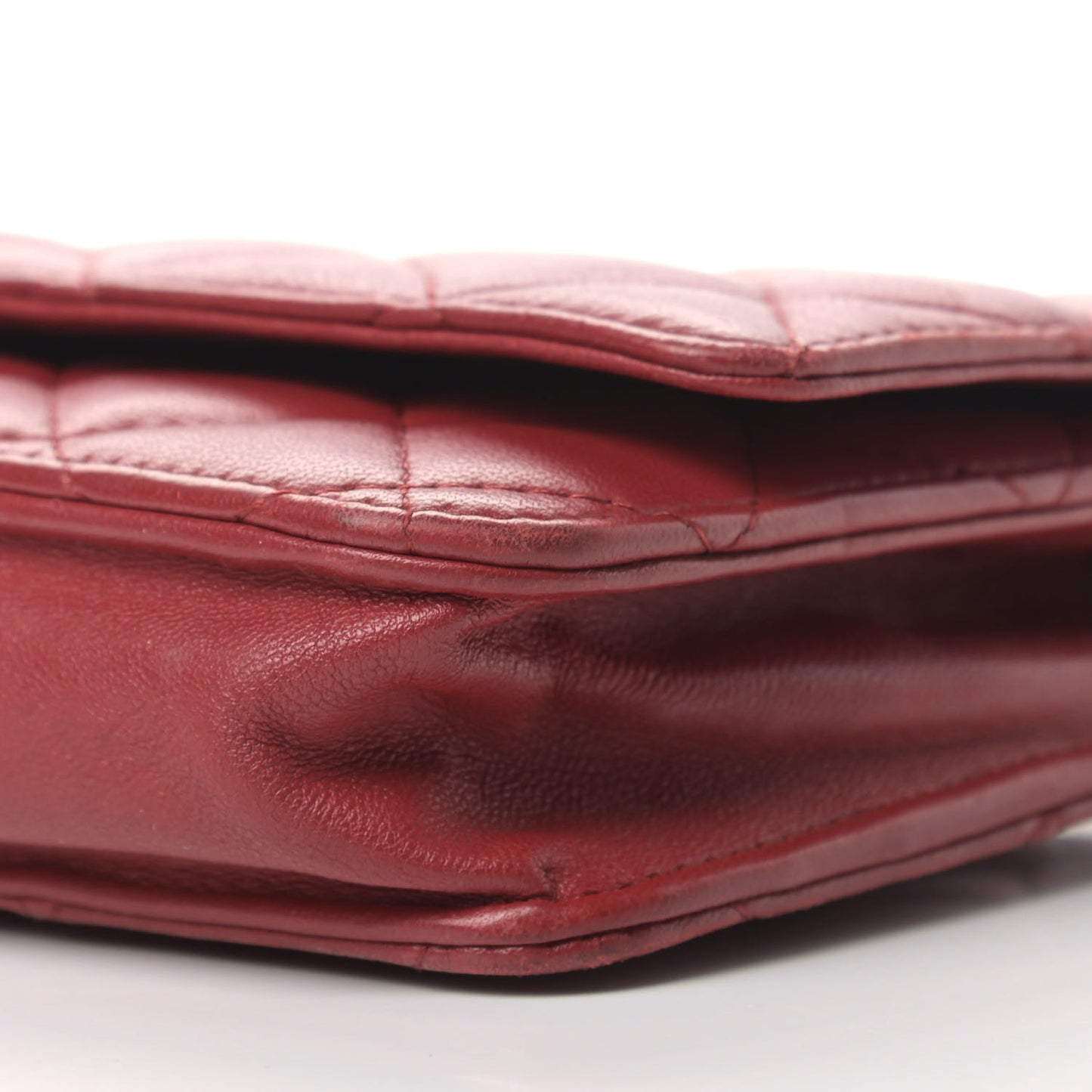 Lambskin Quilted Wallet On Chain WOC Red