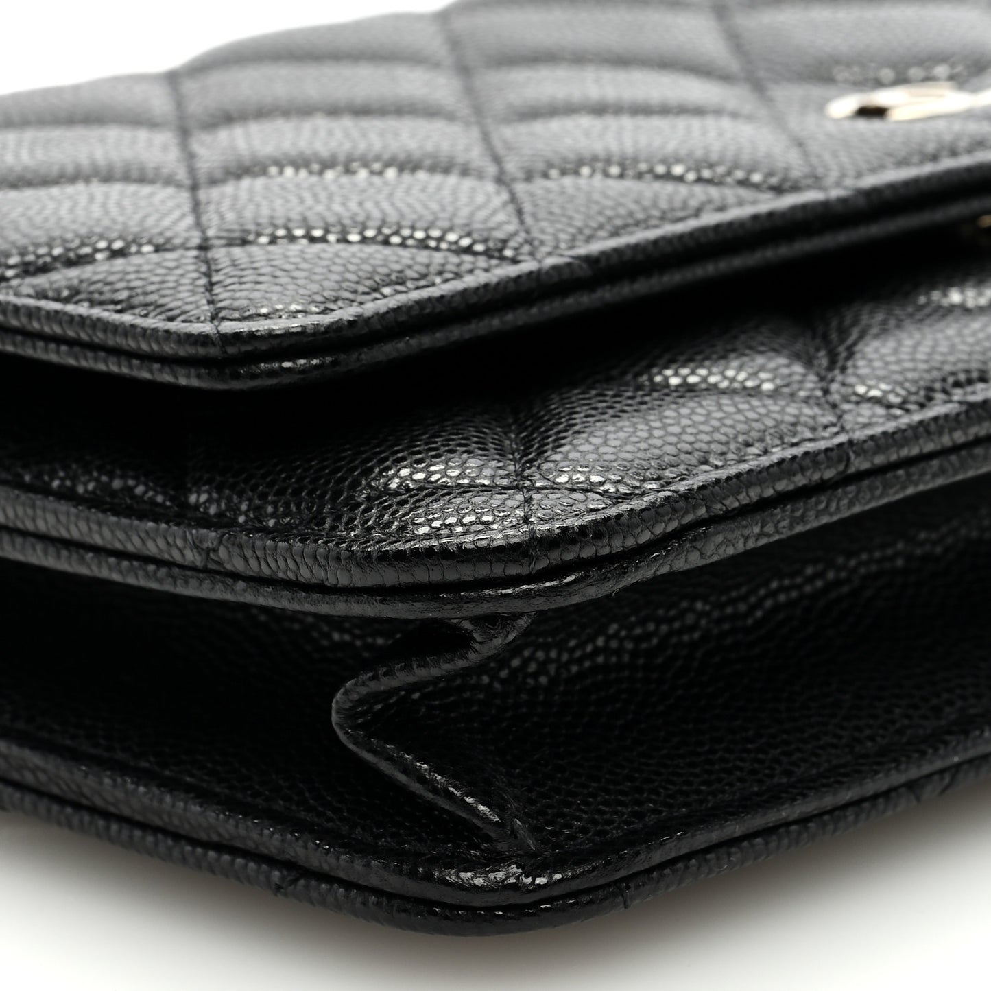 Caviar Quilted Wallet on Chain WOC Black