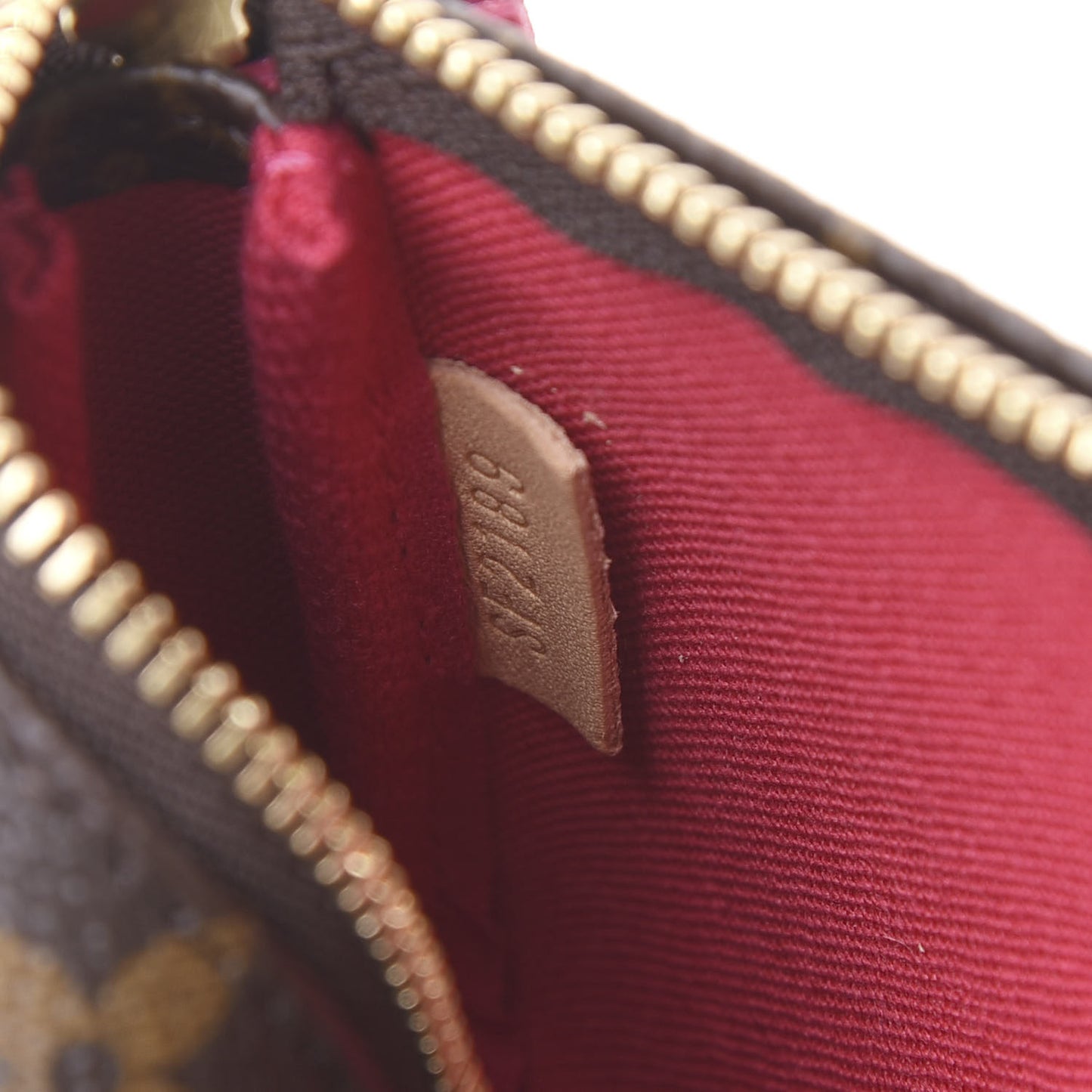 Monogram 2019 Christmas Animation Mini Courchevel Pochette Accessories Fuchsia
