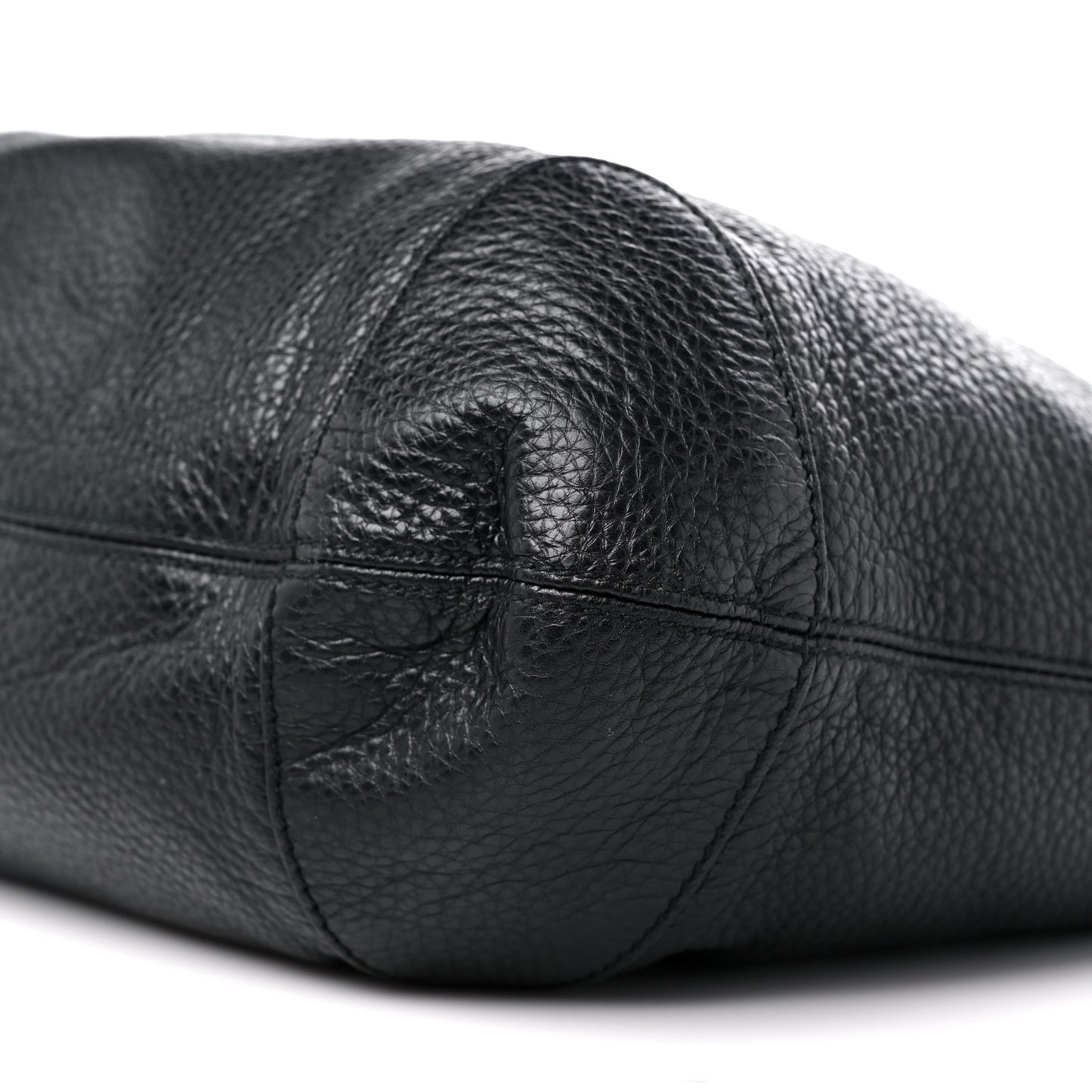 Pebbled Calfskin Medium Soho Chain Hobo Black