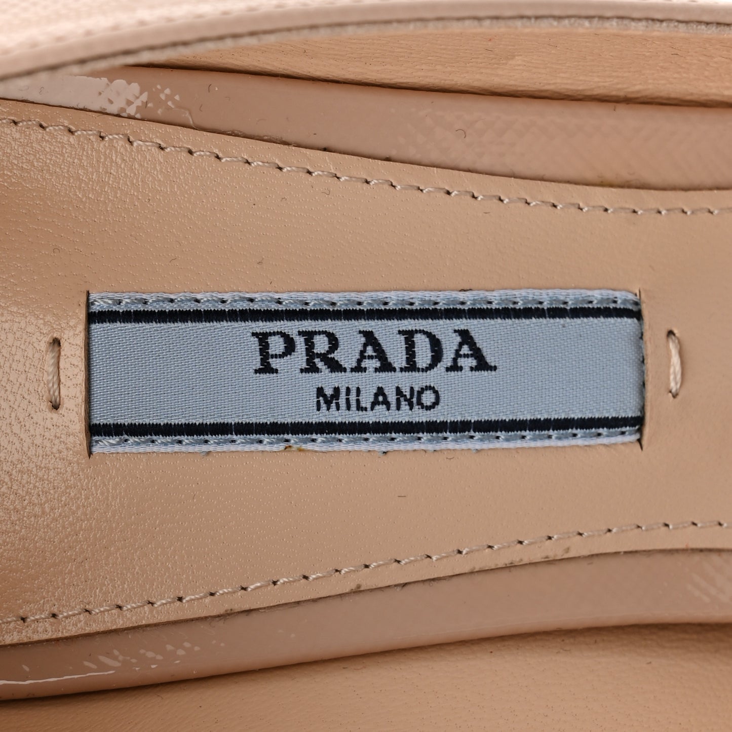 Saffiano Patent Pumps 38.5 Cipria