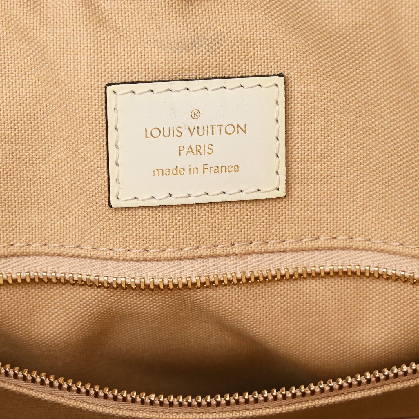 Monogram Giant Onthego GM Kaki Beige