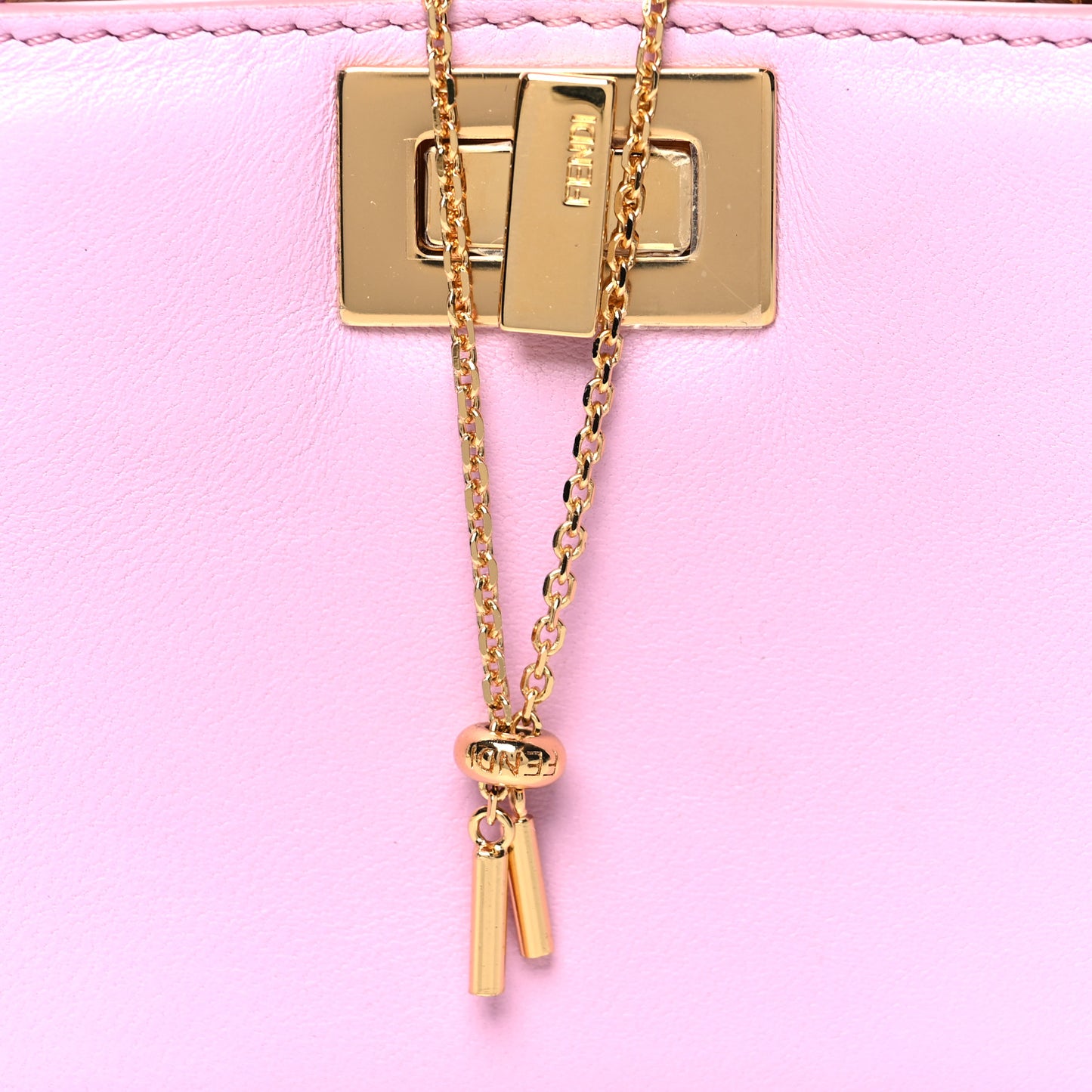 Nappa Sigma Pico Peekaboo Charm Lavanda
