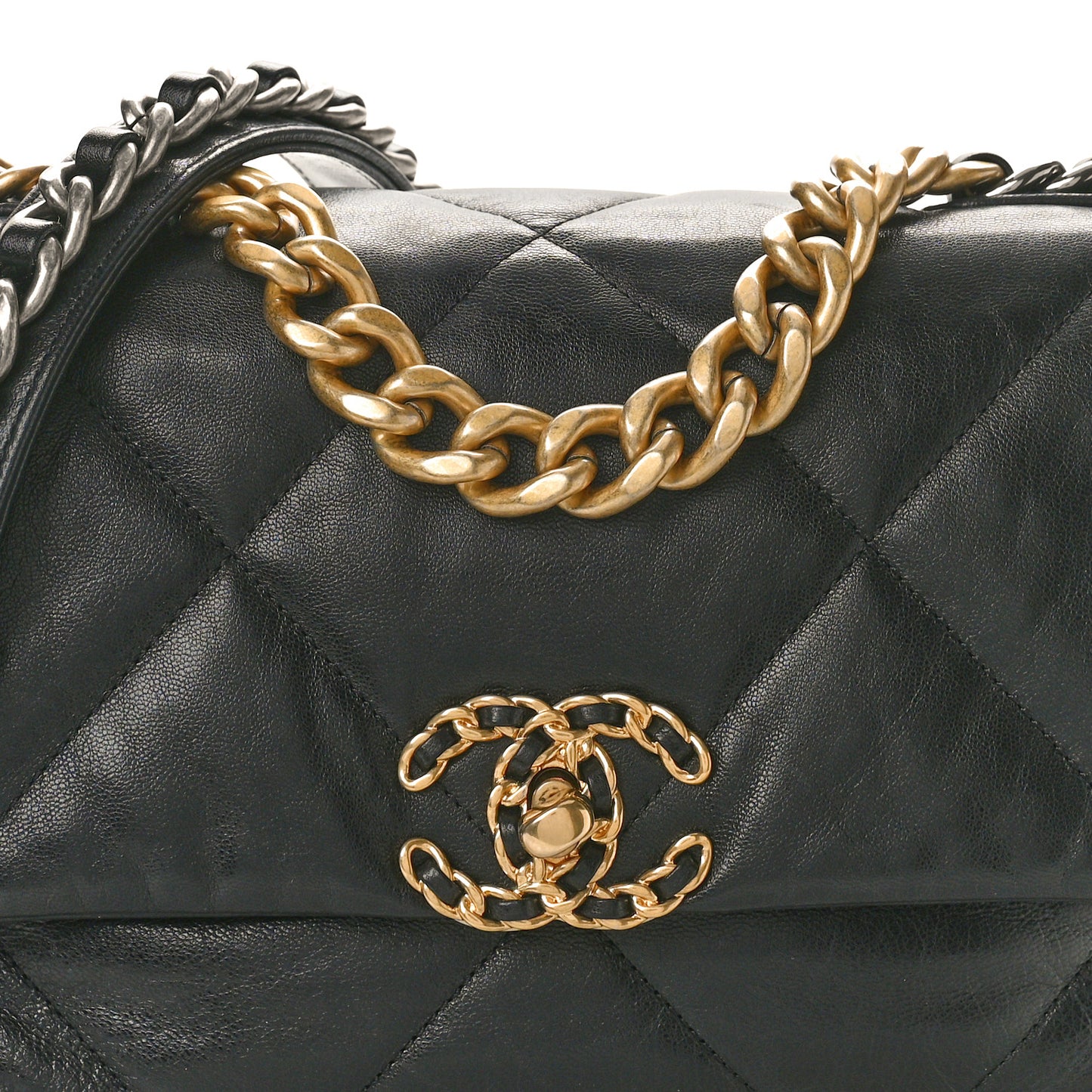 Shiny Goatskin Quilted Medium Chanel 19 Flap Black