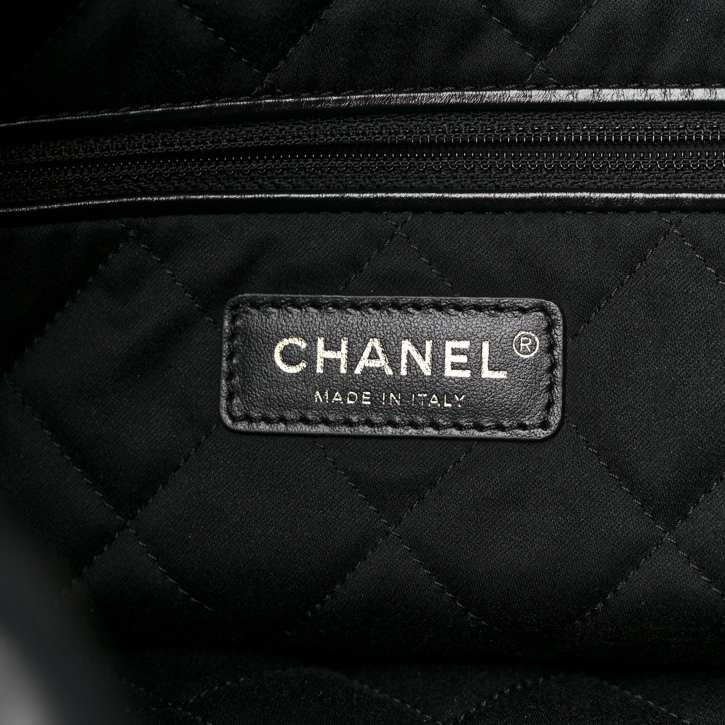 Shiny Calfskin Quilted Large Chanel 22 Black