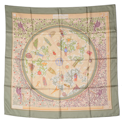 Hermes Silk www.hermes.com Scarf 90 2 of 5