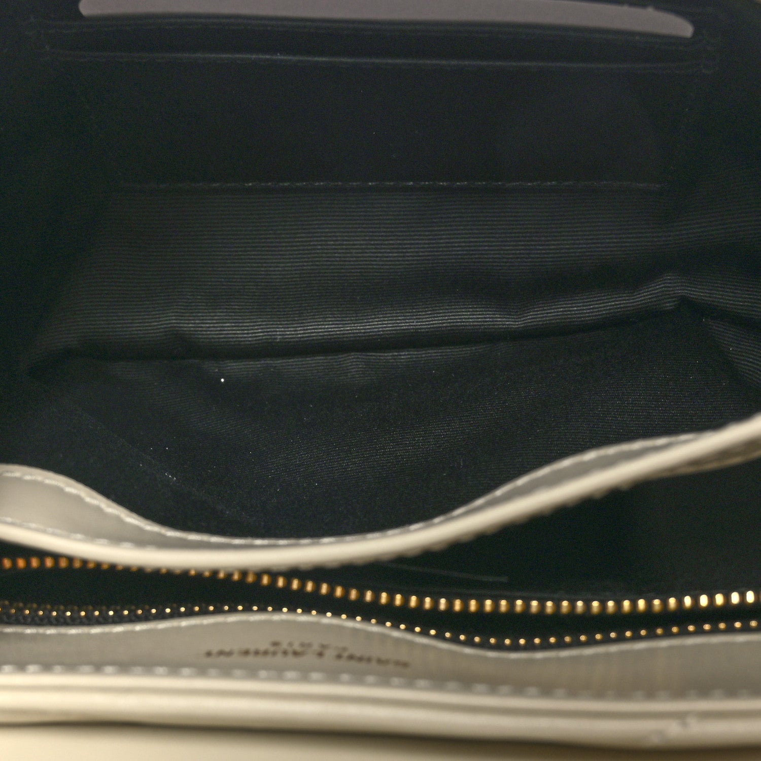 Saint Laurent Calfskin Y Quilted Monogram Toy Loulou Crossbody Bag Blanc Vintage 5 of 10