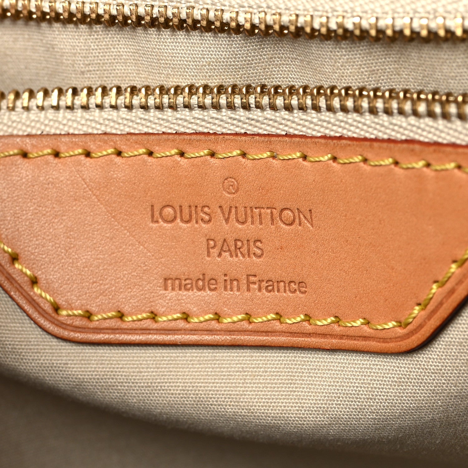 Louis Vuitton Vernis Brea MM Blanc Corail 6 of 11